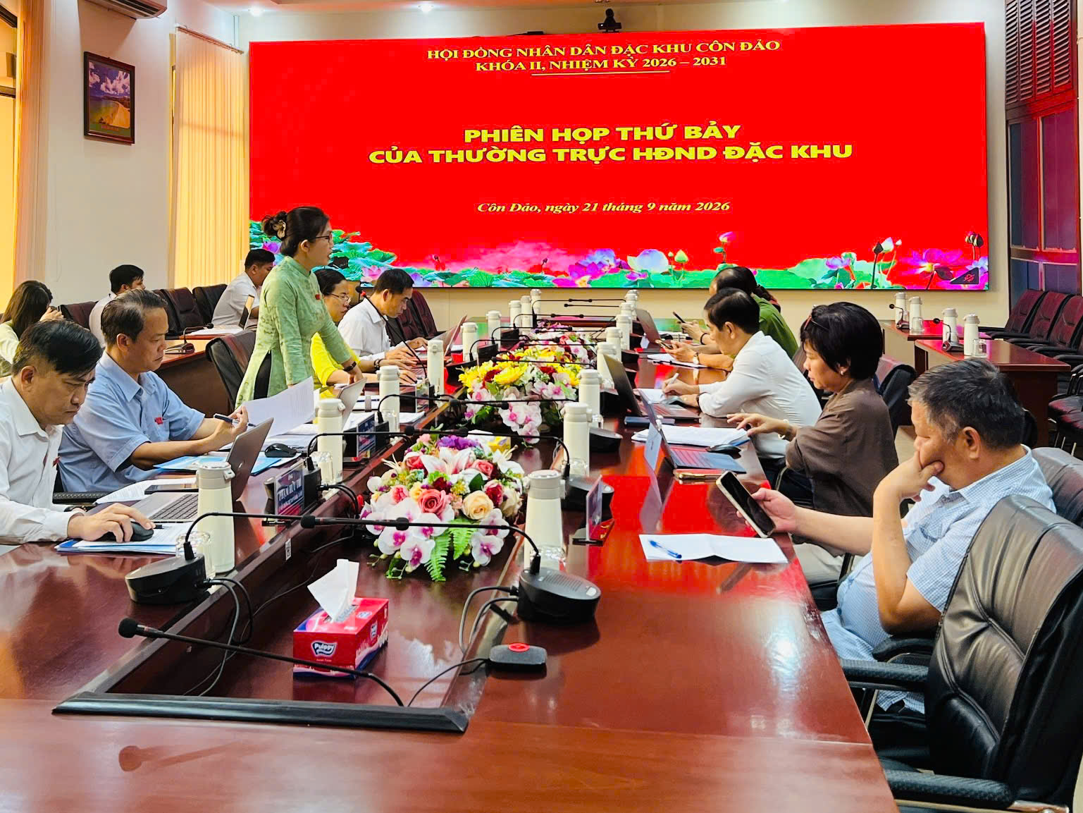 THƯỜNG TRỰC HĐND ĐẶC KHU CÔN ĐẢO TỔ CHỨC PHIÊN HỌP THỨ BẢY: RÀ SOÁT CÔNG TÁC CHUẨN BỊ KỲ HỌP CHUYÊN ĐỀ VÀ ĐÁNH GIÁ NHIỆM VỤ KINH TẾ - XÃ HỘI 9 THÁNG ĐẦU NĂM 2026