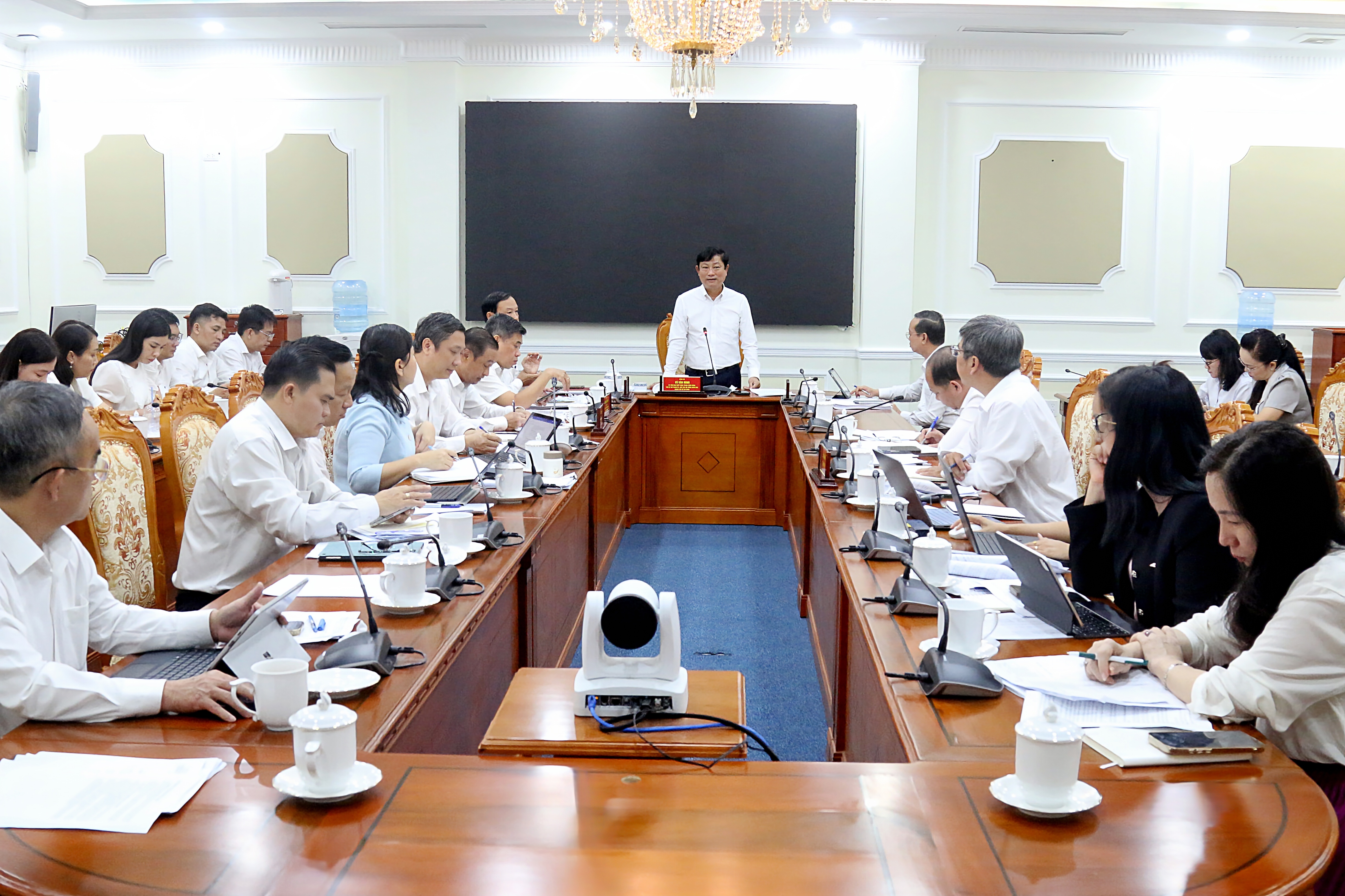 THƯỜNG TRỰC HĐND VÀ UBND THÀNH PHỐ ĐÁNH GIÁ CÔNG TÁC CHUẨN BỊ CÁC KỲ HỌP CHUYÊN ĐỀ VÀ ĐỊNH KỲ