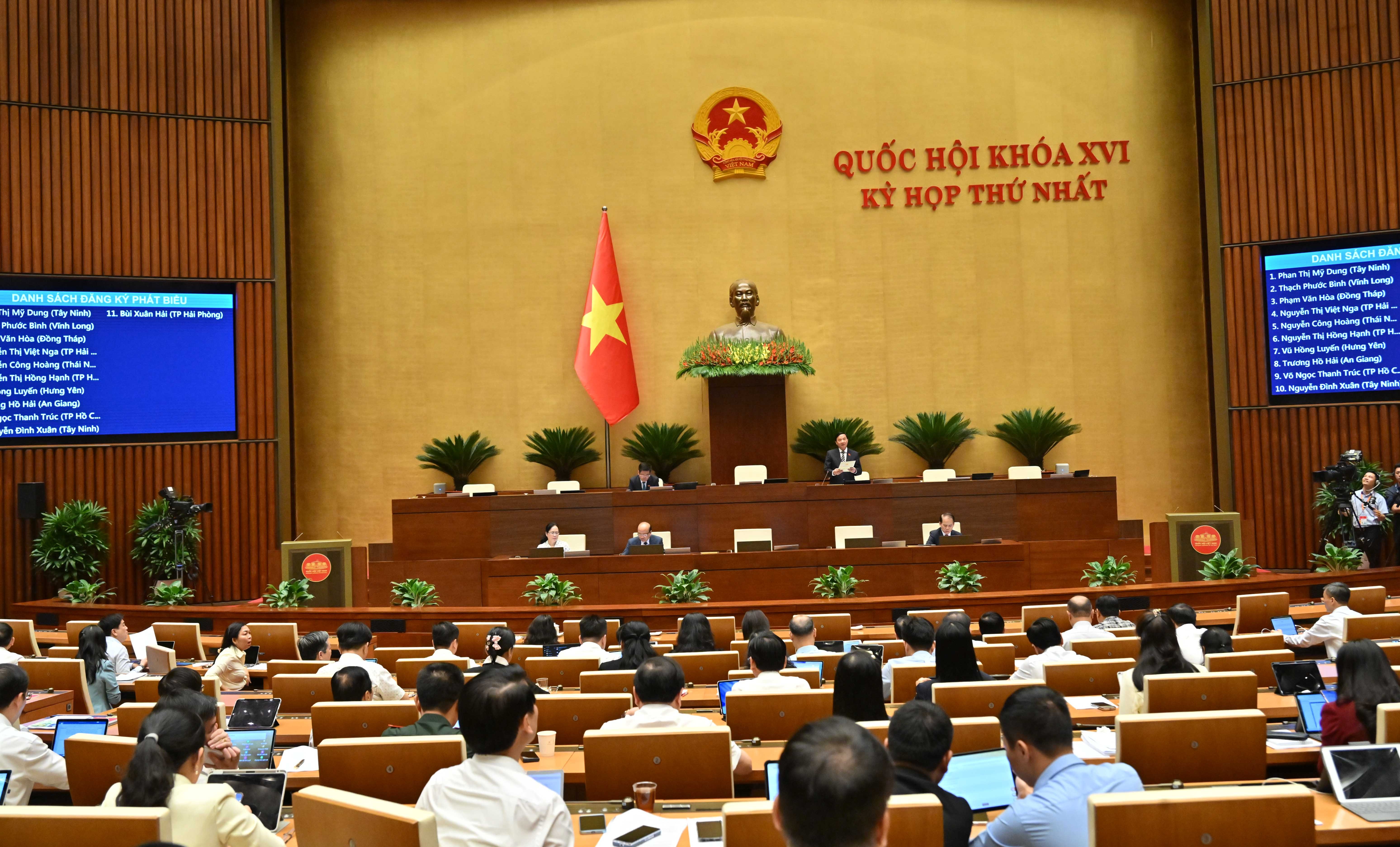 Bổ sung tiêu chí đánh giá gắn với kinh nghiệm để lựa chọn đúng người, đúng việc