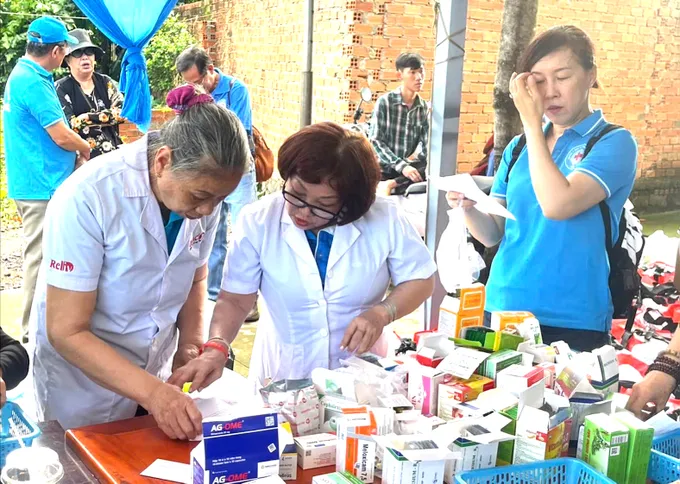 Cuộc sắp xếp để chính quyền “sâu rễ, bền gốc” - Bài 3: Công việc ở cơ sở không ngắt quãng