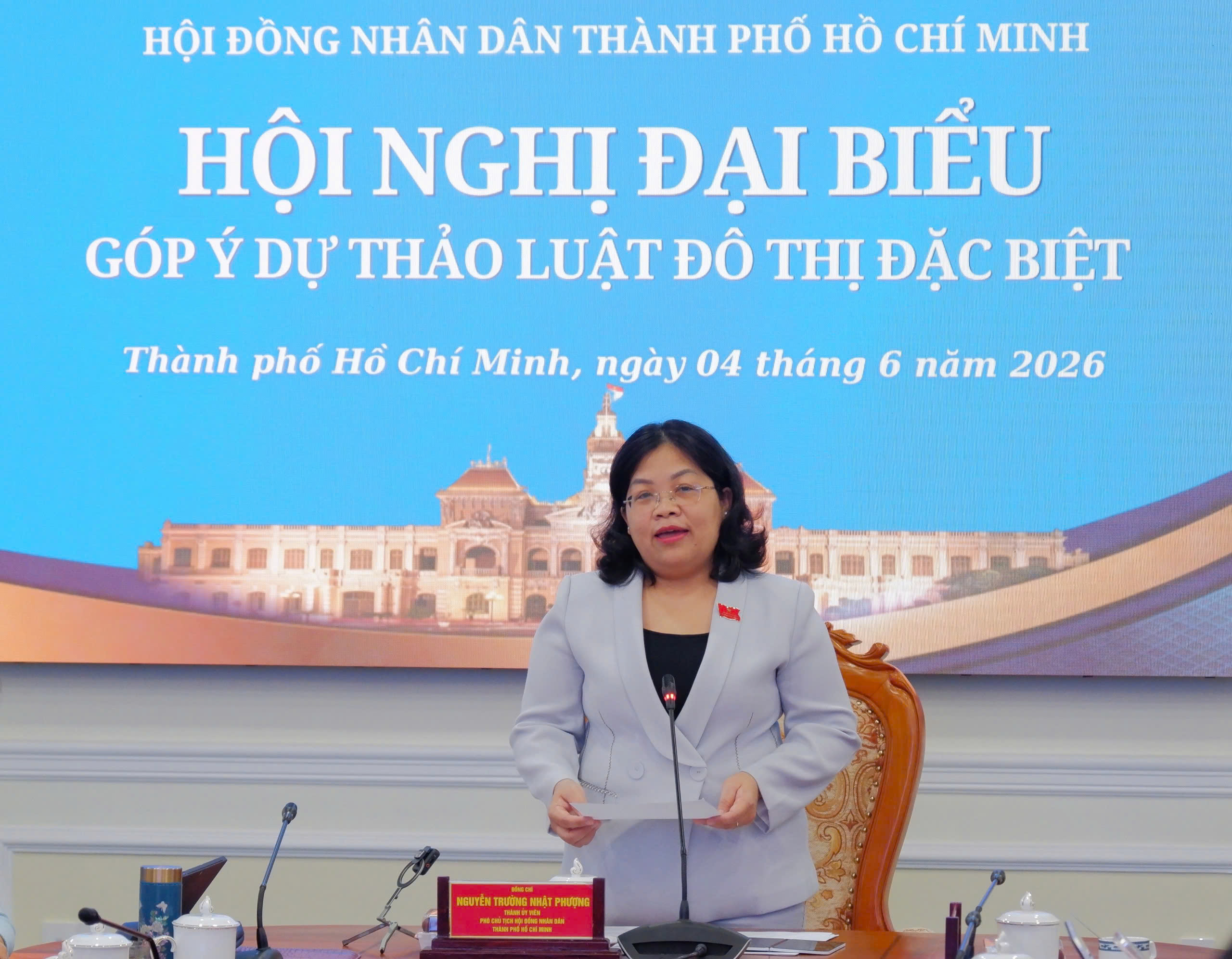 HỘI NGHỊ LẤY Ý KIẾN GÓP Ý DỰ THẢO LUẬT ĐÔ THỊ ĐẶC BIỆT: THÁO GỠ “NÚT THẮT” THỂ CHẾ, TẠO BỆ PHÓNG CHO THÀNH PHỐ HỒ CHÍ MINH ĐỘT PHÁ