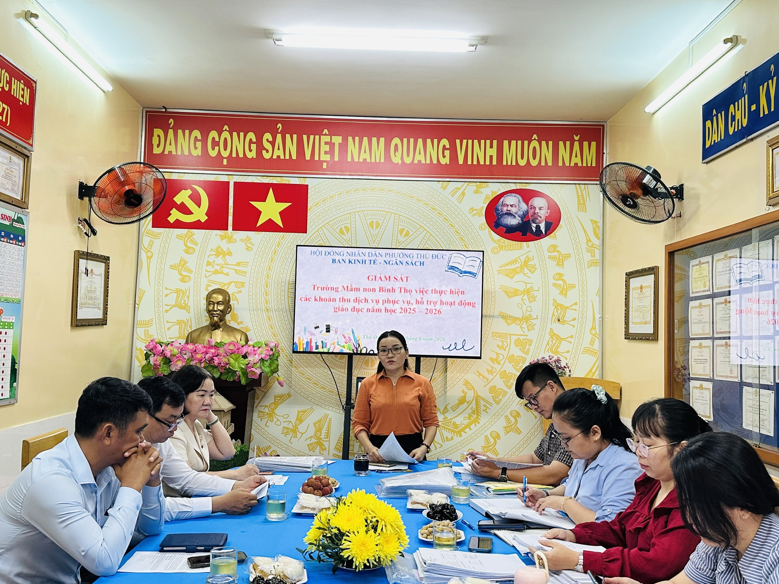 Giám sát các khoản thu dịch vụ và hỗ trợ giáo dục tại Trường Mầm non Bình Thọ