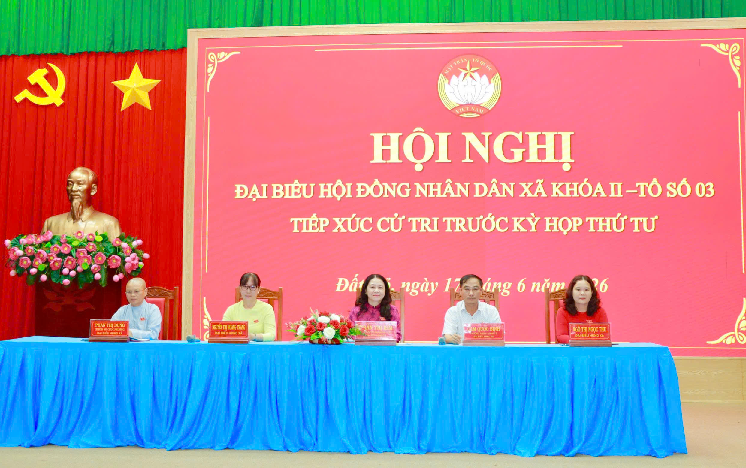 CÁC TỔ ĐẠI BIỂU HĐND XÃ ĐẤT ĐỎ KHÓA II TIẾP XÚC CỬ TRI TRƯỚC KỲ HỌP THỨ TƯ (KỲ HỌP THƯỜNG LỆ GIỮA NĂM 2026)