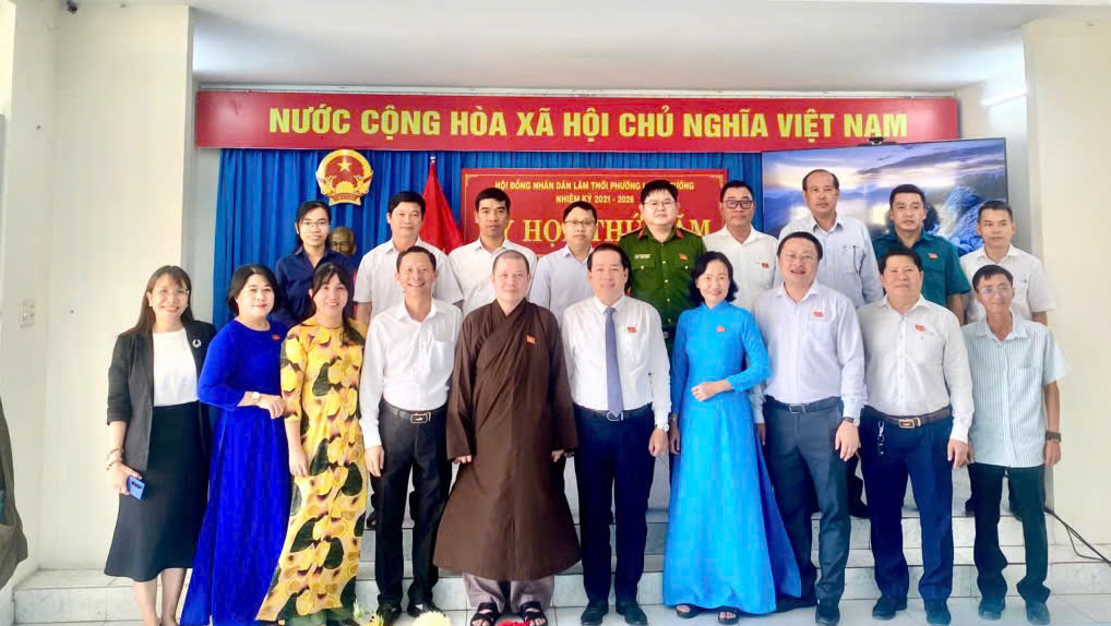 Kỳ họp thứ năm HĐND lâm thời phường Long Trường:  Hiệu quả, đồng thuận cao