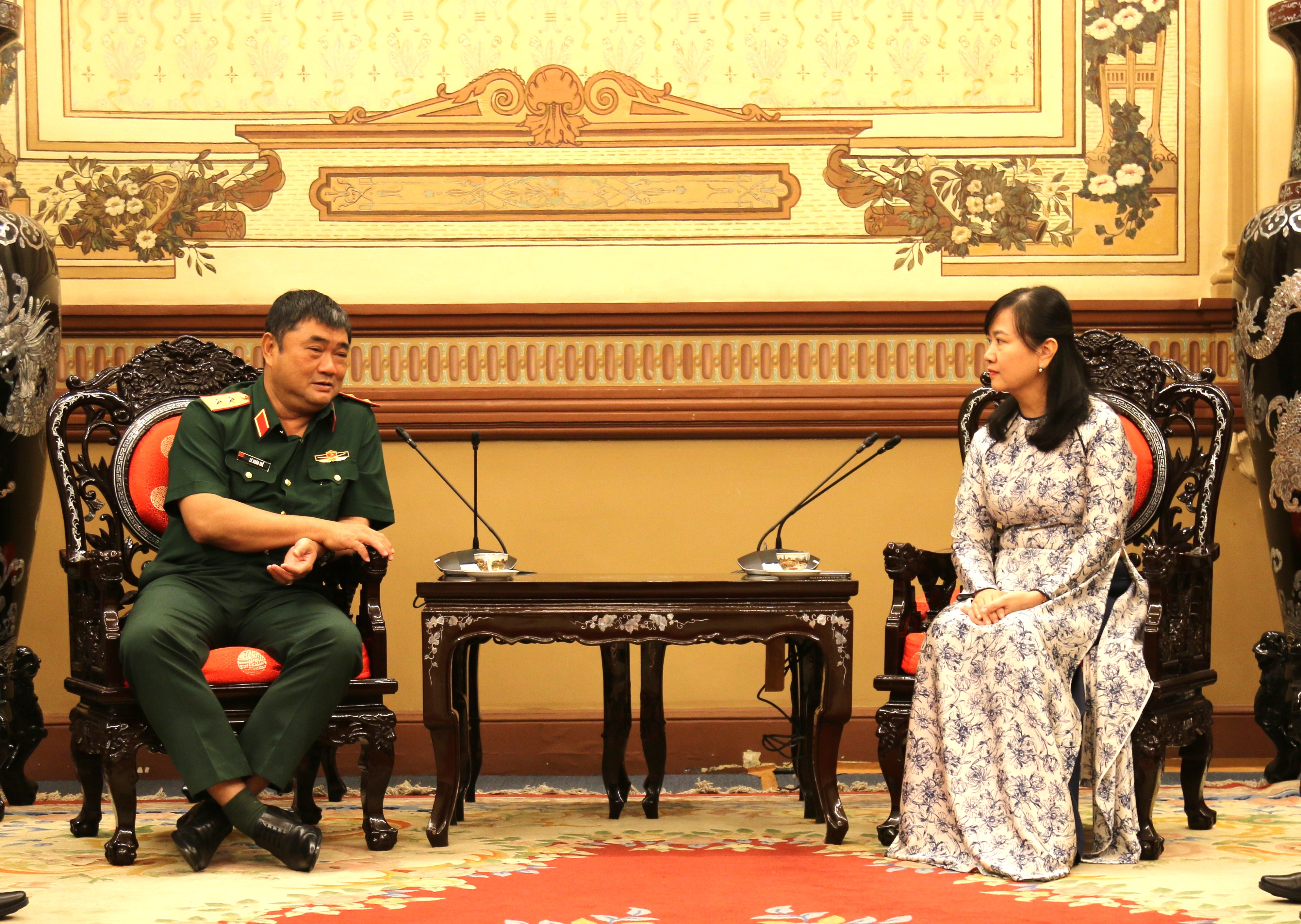 Đoàn Tư lệnh Quân khu 7 thăm và chúc Tết Hội đồng nhân dân Thành phố Hồ Chí Minh