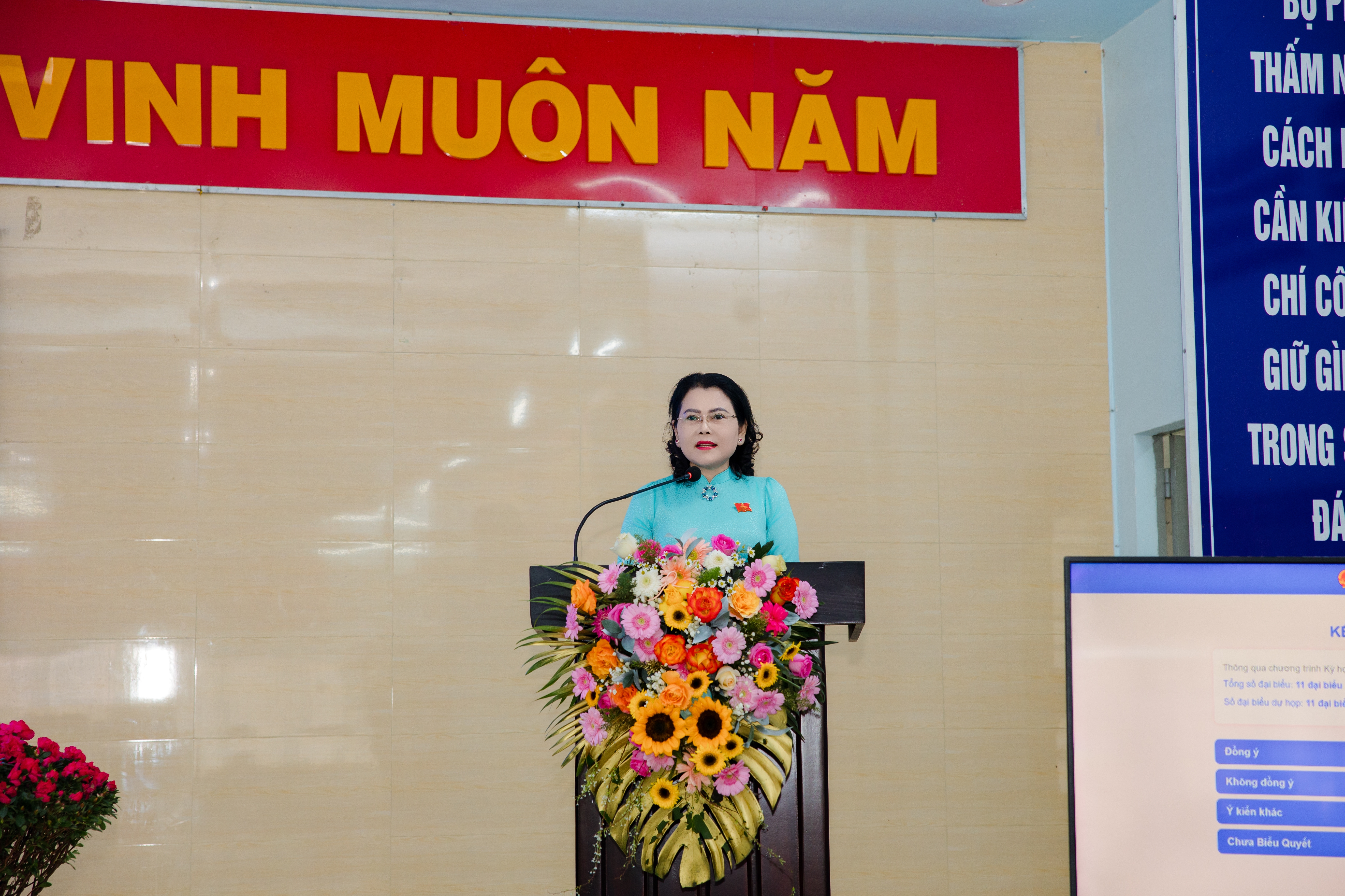 Phường Trung Mỹ Tây tổ chức kỳ họp thứ tư - kỳ họp thường lệ cuối năm 2025 Hội đồng nhân dân lâm thời phường, nhiệm kỳ 2021-2026