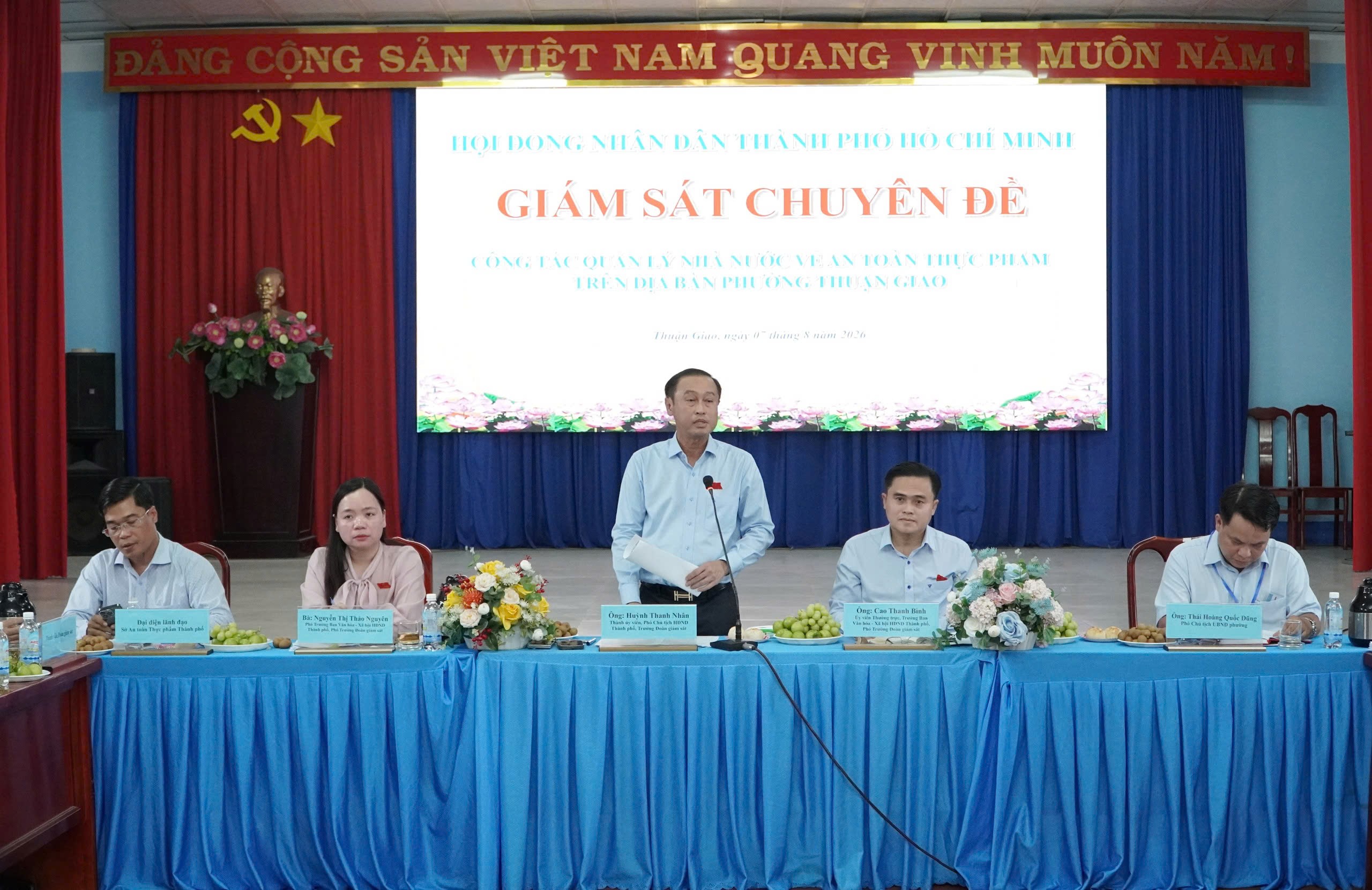 Thường trực HĐND TP Hồ Chí Minh giám sát an toàn thực phẩm tại phường Thuận Giao