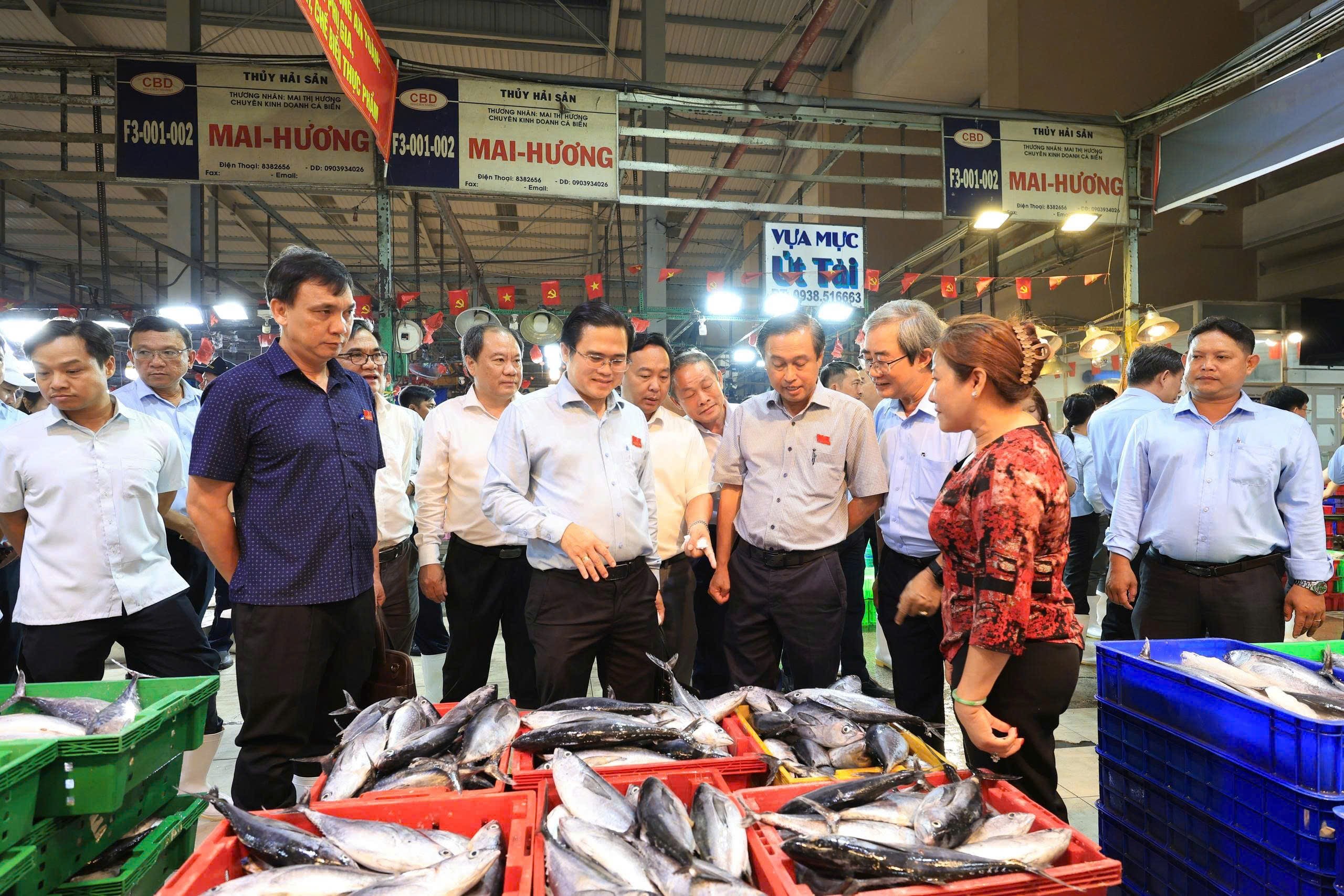 ĐẢM BẢO ​AN TOÀN THỰC PHẨM TP.HCM: TỪ GIÁM SÁT THỰC ĐỊA ĐẾN QUẢN TRỊ NGUY CƠ TỪ GỐC