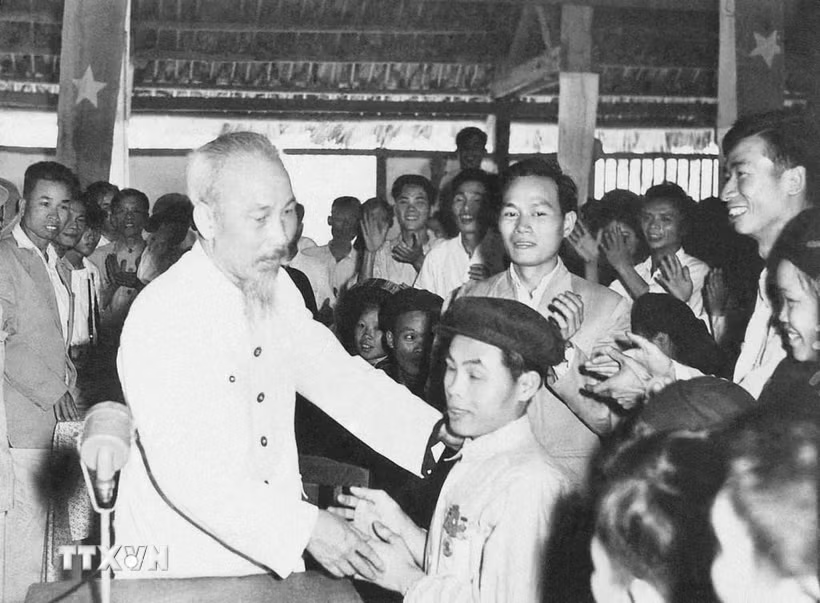 Đạo đức Hồ Chí Minh - biểu tượng văn hóa sáng ngời