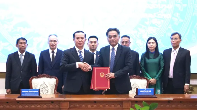 TPHCM và tỉnh Champasak ký Bản ghi nhớ hợp tác giai đoạn 2026-2030