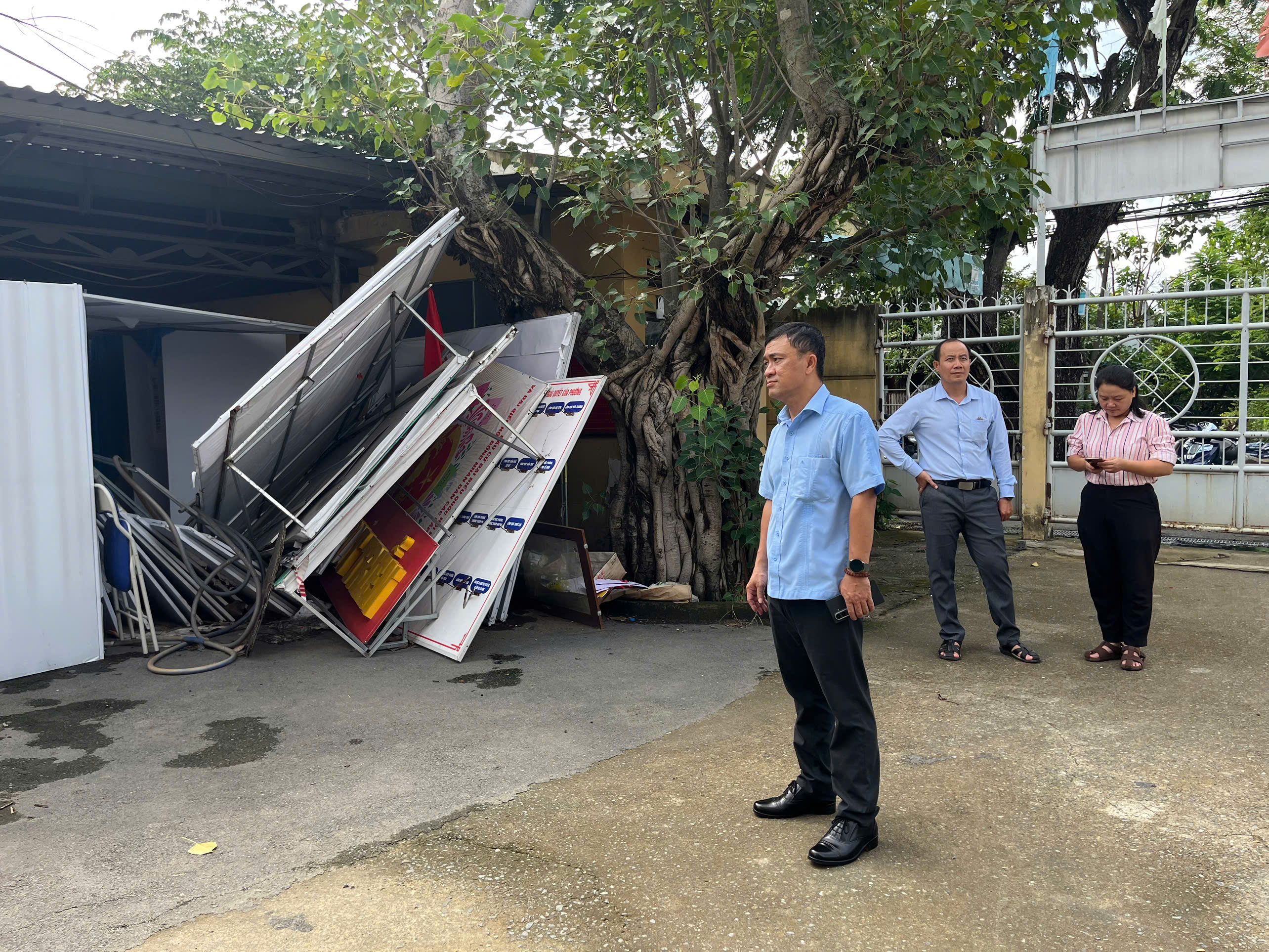 THƯỜNG TRỰC HĐND PHƯỜNG CÁT LÁI KHẢO SÁT VIỆC QUẢN LÝ, SỬ DỤNG CÁC VỊ TRÍ NHÀ, ĐẤT CÔNG TRÊN ĐỊA BÀN