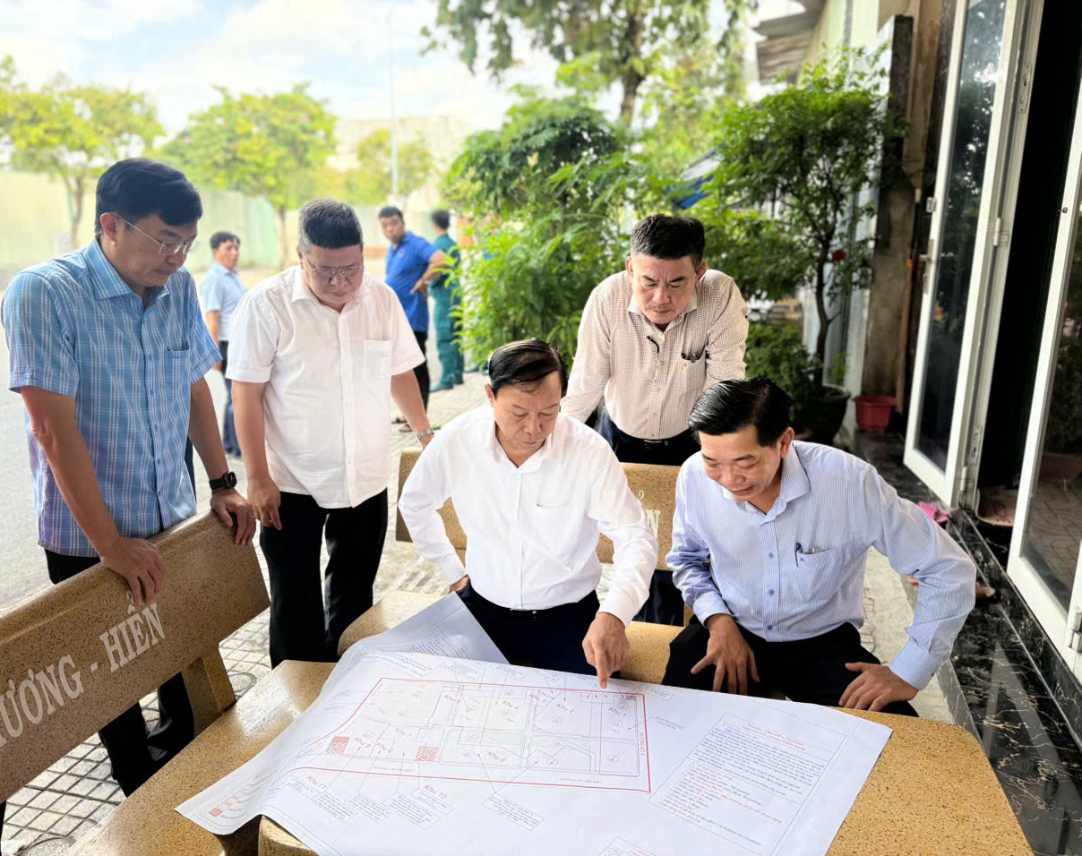 Đoàn công tác HĐND Thành phố làm việc với phường Bình Tiên về  vận hành mô hình chính quyền địa phương 2 cấp
