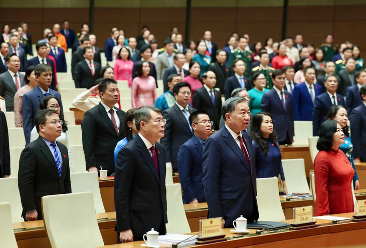 Chủ tịch Quốc hội: Thực thi ngay chính sách, không để người dân, doanh nghiệp chờ đợi