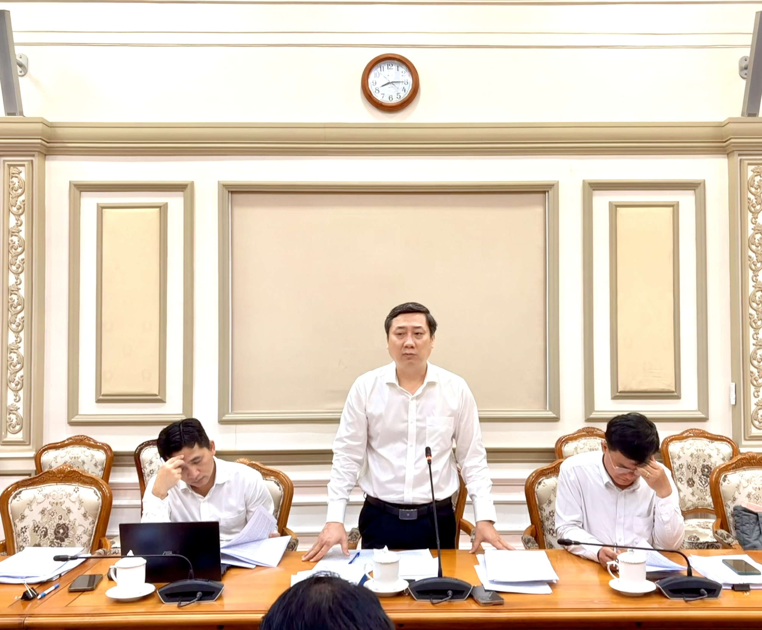 Ban Kinh tế - Ngân sách TP. Hồ Chí Minh: Thẩm tra hai dự thảo nghị quyết  tạo động lực phát triển kinh tế Thành phố