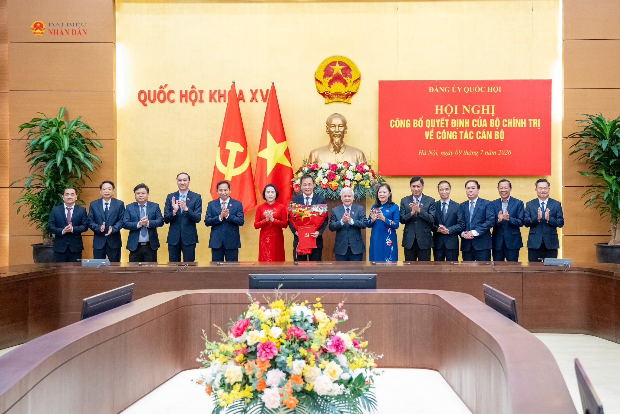 Phó Chủ tịch Thường trực Quốc hội Đỗ Văn Chiến dự Hội nghị công bố và trao quyết định của Bộ Chính trị về công tác cán bộ