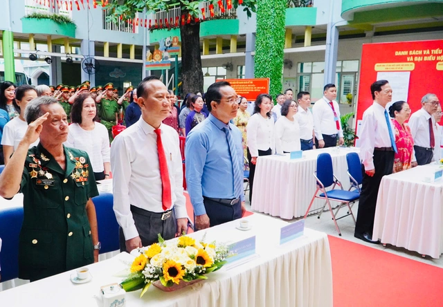 Nguyên Thủ tướng Nguyễn Tấn Dũng và Chủ tịch UBND TPHCM Nguyễn Văn Được bầu cử tại phường Xuân Hòa