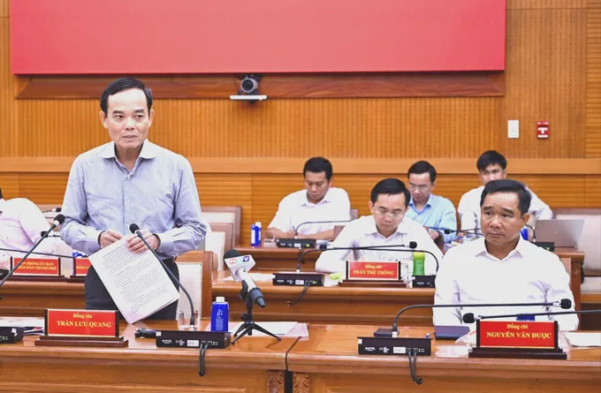 Bí thư Thành ủy TPHCM Trần Lưu Quang làm việc với Tập đoàn Becamex