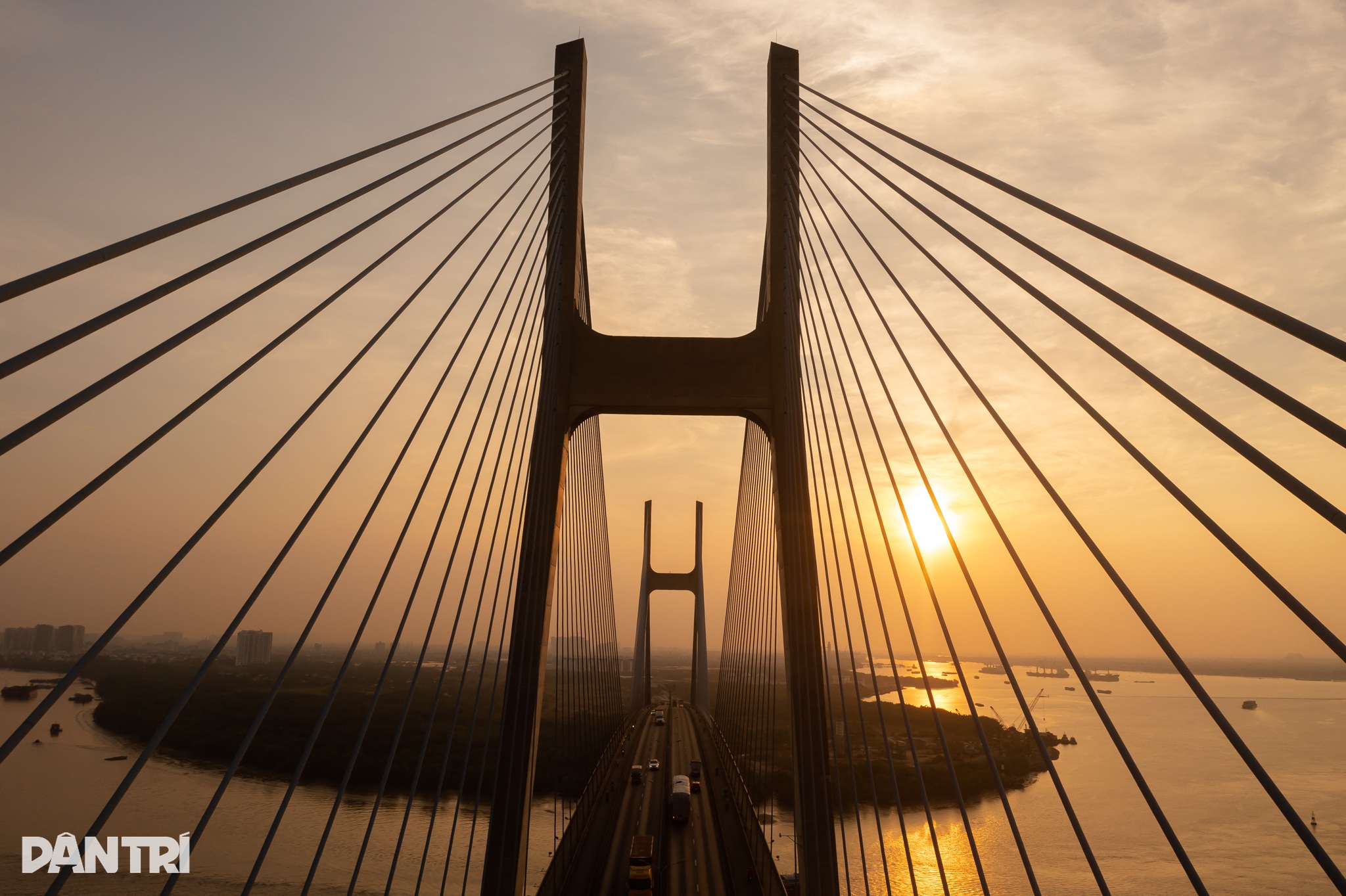 Năm cây cầu làm thay đổi diện mạo TPHCM sau 51 năm giải phóng