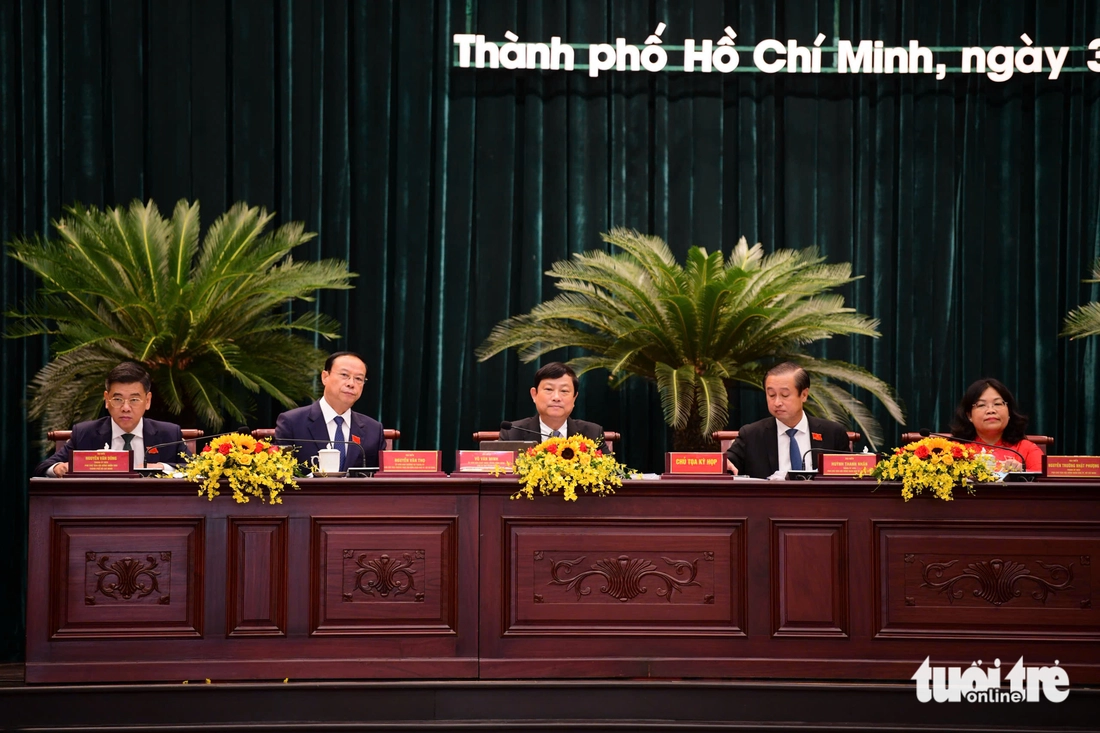 Bầu 4 phó chủ tịch HĐND và 4 trưởng ban HĐND TP.HCM nhiệm kỳ 2026 - 2031