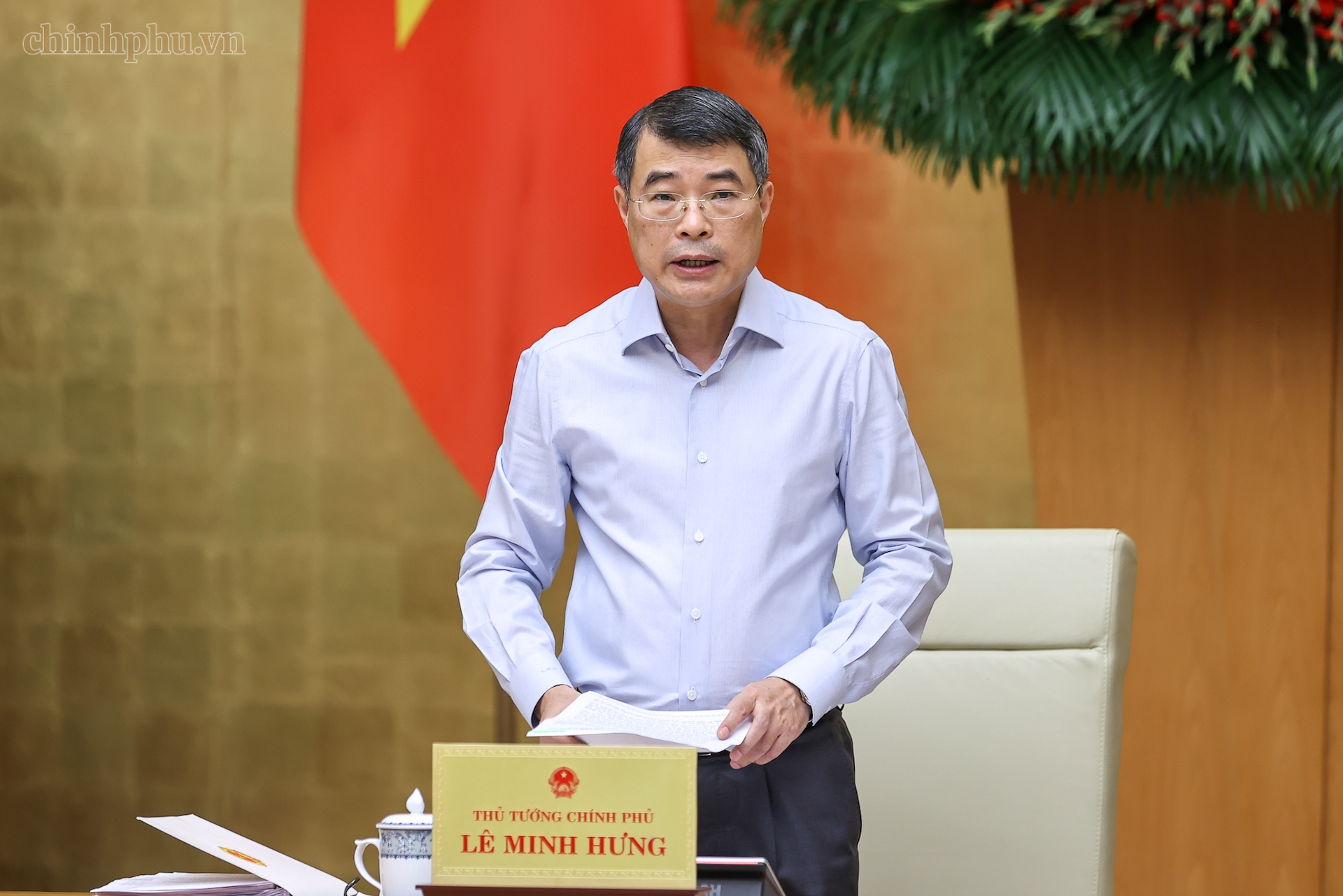 Thủ tướng: Cắt giảm chi phí trung gian để thuốc đến tay người bệnh với giá thấp nhất