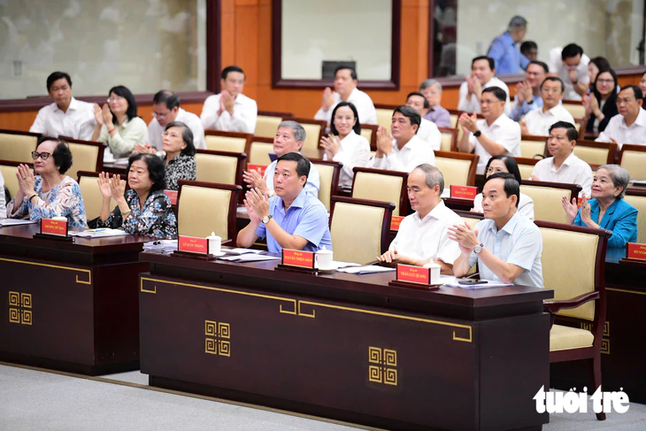 Bí thư Trần Lưu Quang chủ trì hội nghị học tập nghị quyết, chỉ thị của Bộ Chính trị tại điểm cầu TP.HCM