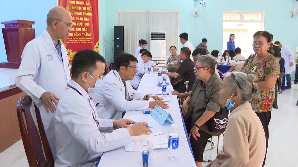 TPHCM: Nhiều địa phương tổ chức các hoạt động an sinh xã hội cho người dân