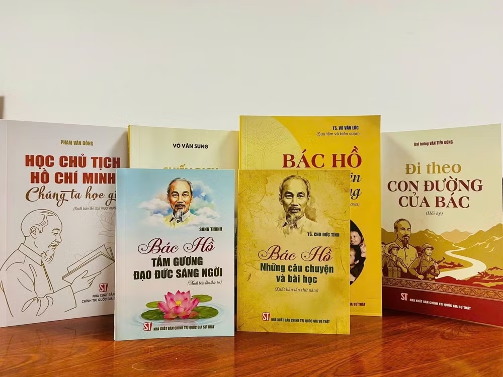 Những trang sách về Bác Hồ lan tỏa tình yêu nước và khát vọng Việt Nam