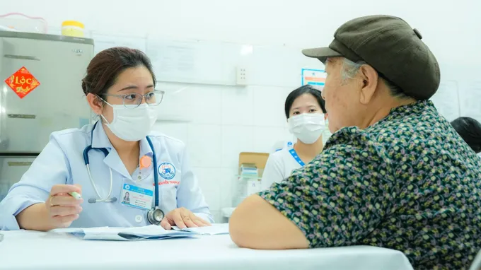 Tăng tốc khám sức khỏe toàn dân
