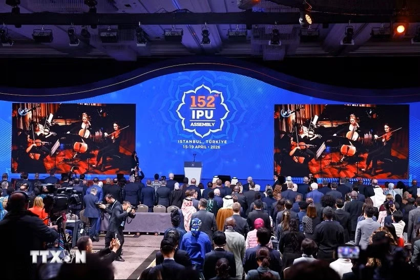 Chủ tịch Quốc hội cùng đoàn Việt Nam dự khai mạc IPU-152