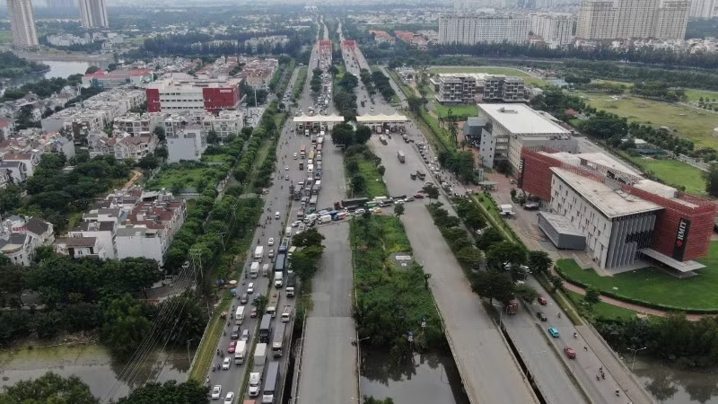 Đề xuất xây đường trên cao dài 18km dọc đại lộ Nguyễn Văn Linh
