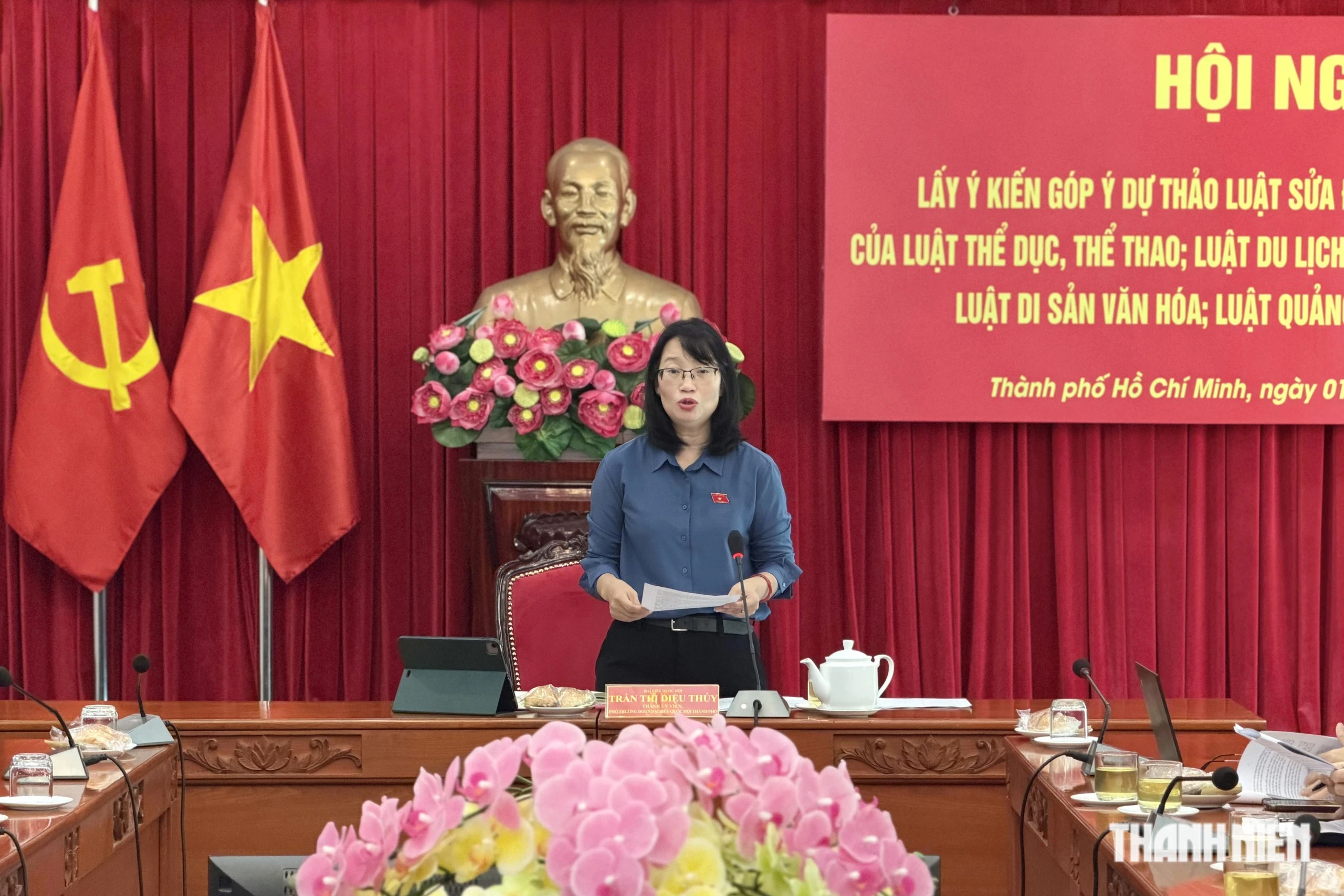 Góp ý dự thảo luật ở TP.HCM: KOL, TikToker bán tour du lịch cần công khai gì?