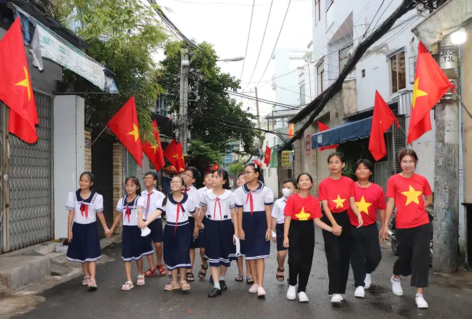 Xây dựng phường, xã xã hội chủ nghĩa trên địa bàn TPHCM