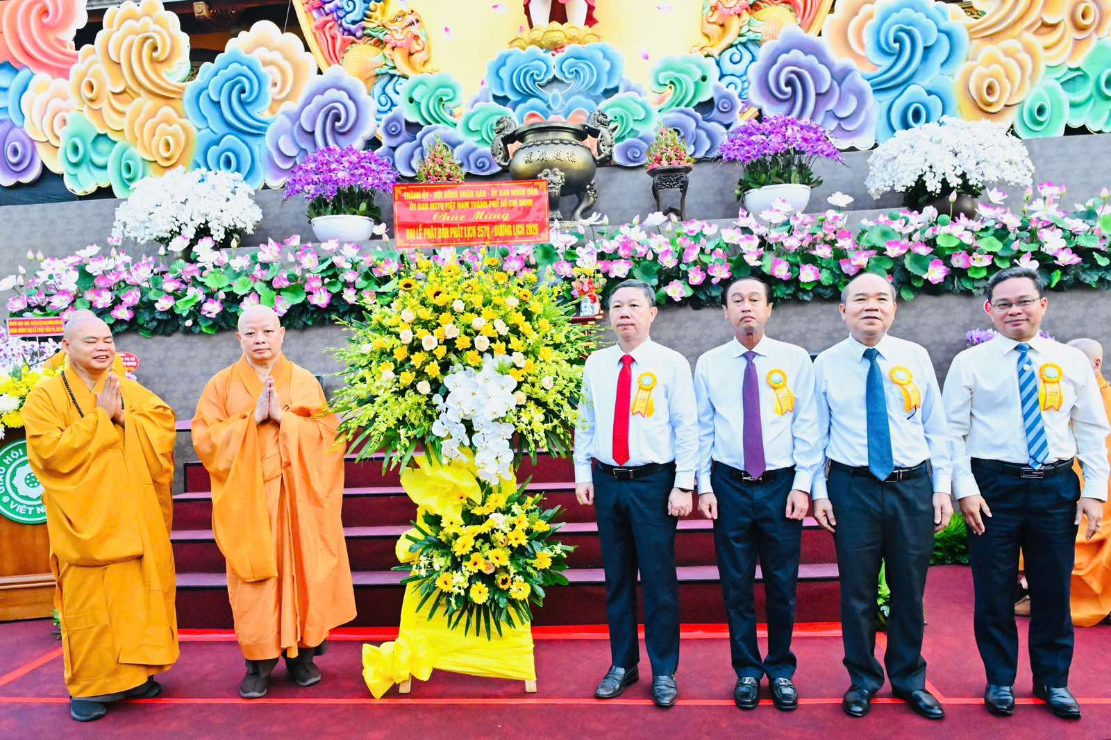 Phát huy tinh thần Phật giáo xây dựng khối đại đoàn kết toàn dân tộc