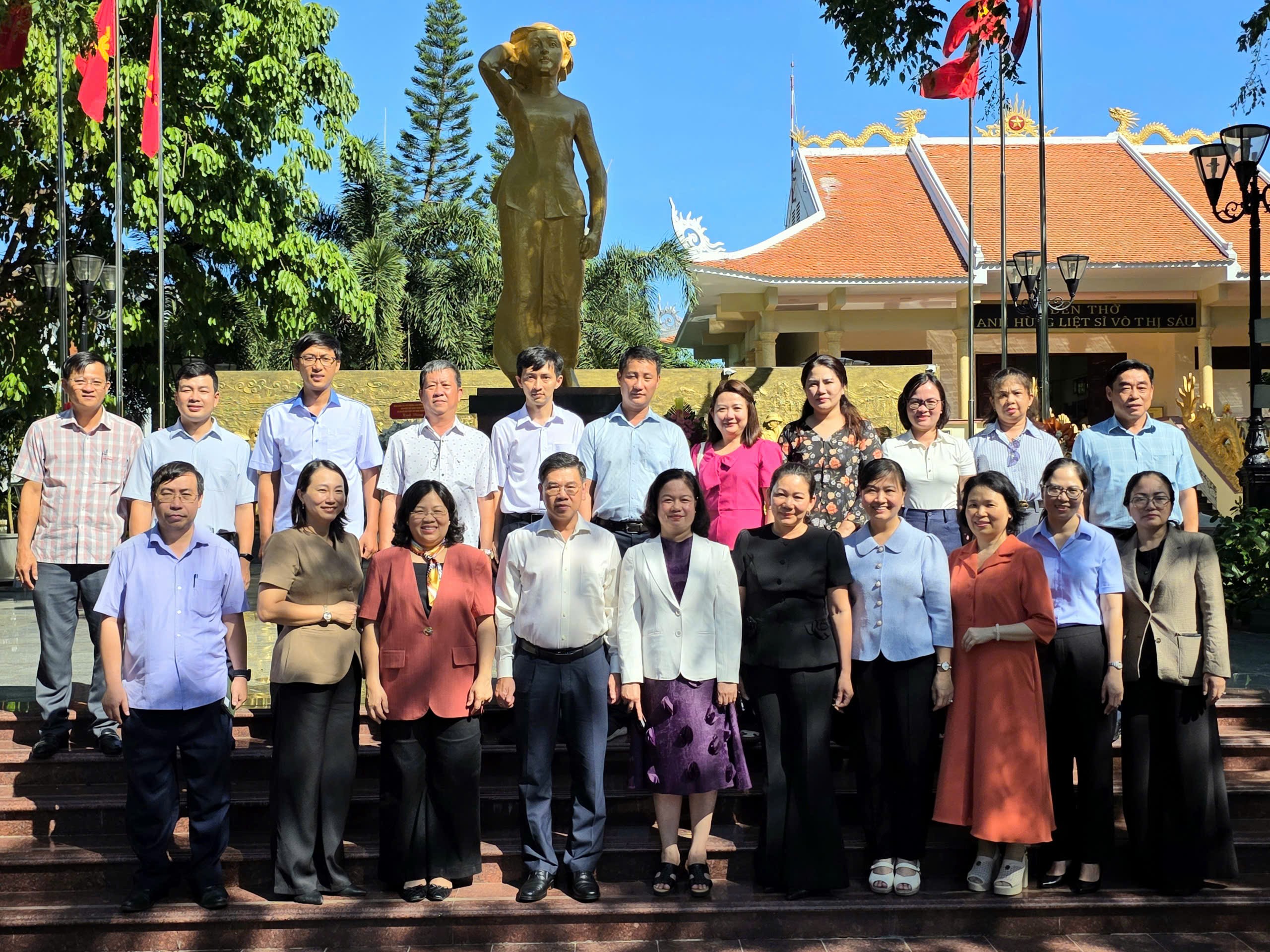 Chi bộ Ban Pháp chế HĐND TP.HCM: Khơi dậy tinh thần cống hiến qua “Hành trình theo chân Bác”