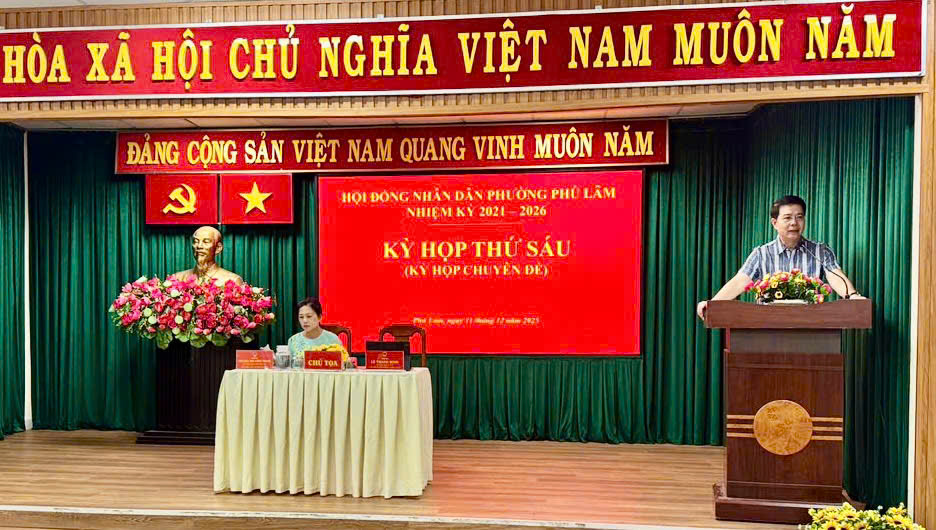 Kỳ họp thứ sáu HĐND phường Phú Lâm bầu bổ sung chức danh Ủy viên Ủy ban nhân dân phường