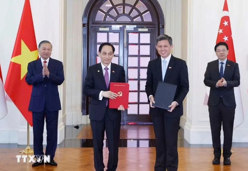 Việt Nam và Singapore ký kết hàng loạt văn kiện hợp tác