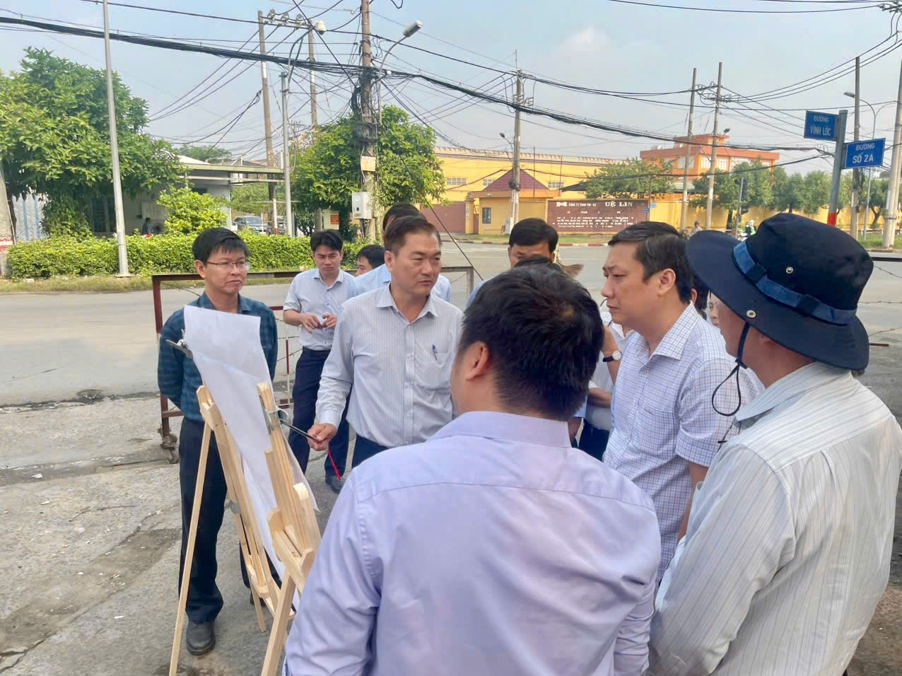 Ban Kinh tế - Ngân sách HĐND TP.HCM khảo sát thực địa  Dự án nâng cấp, mở rộng đường Vĩnh Lộc