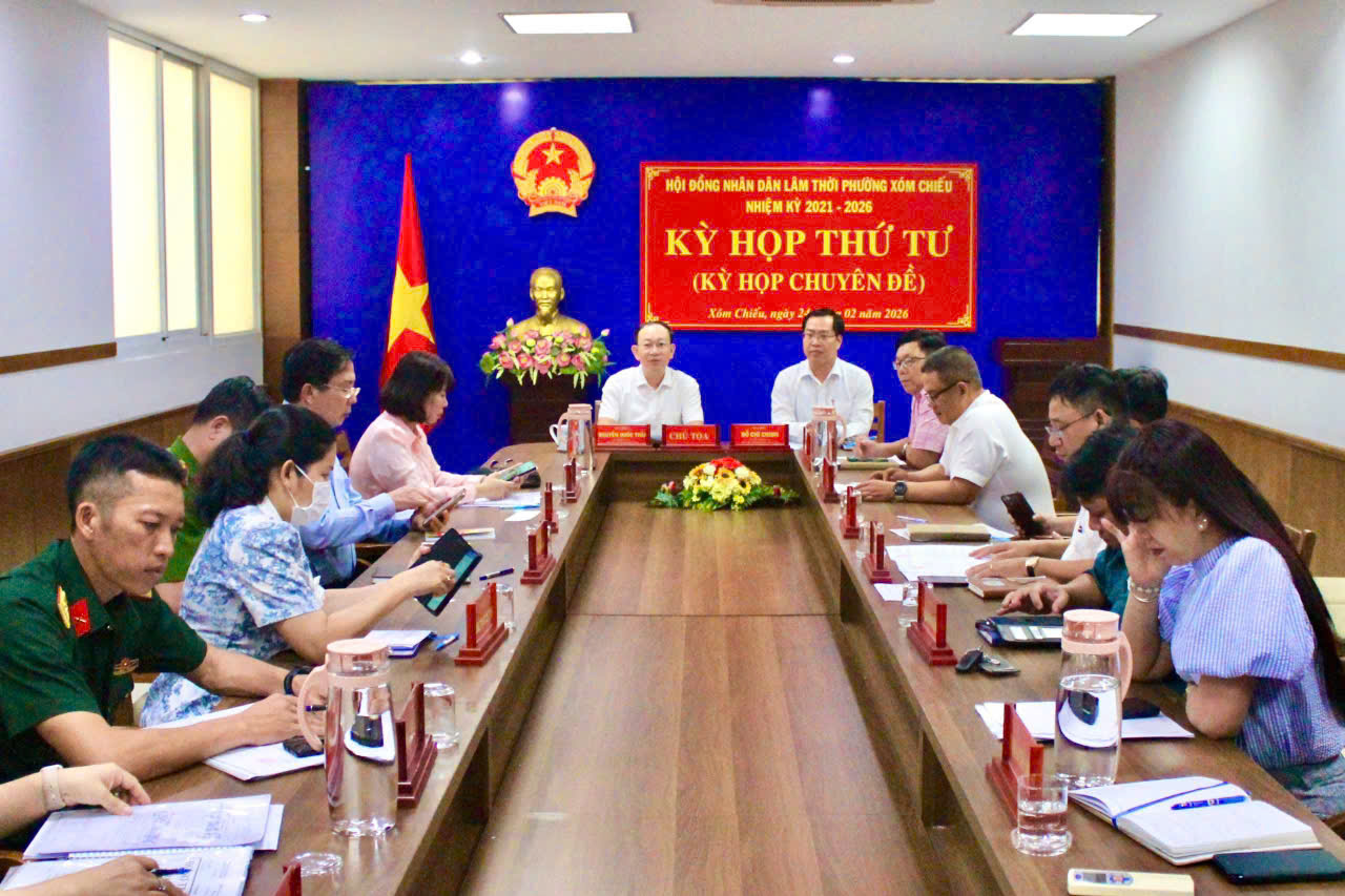 HĐND lâm thời phường Xóm Chiếu tiếp tục ứng dụng Phần mềm điều hành kỳ họp