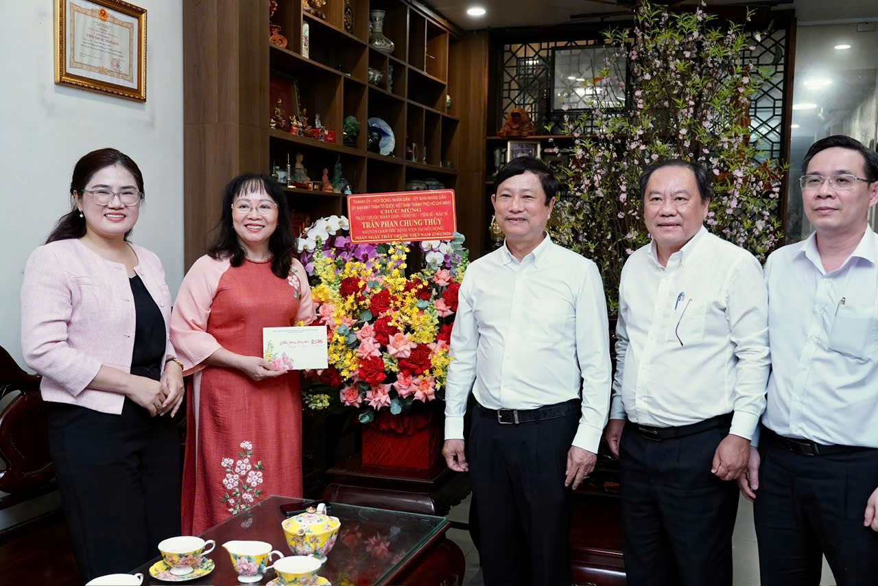 NHỮNG “BÓNG CẢ” CỦA NGÀNH Y THÀNH PHỐ:  TRI ÂN VÀ TIẾP NỐI