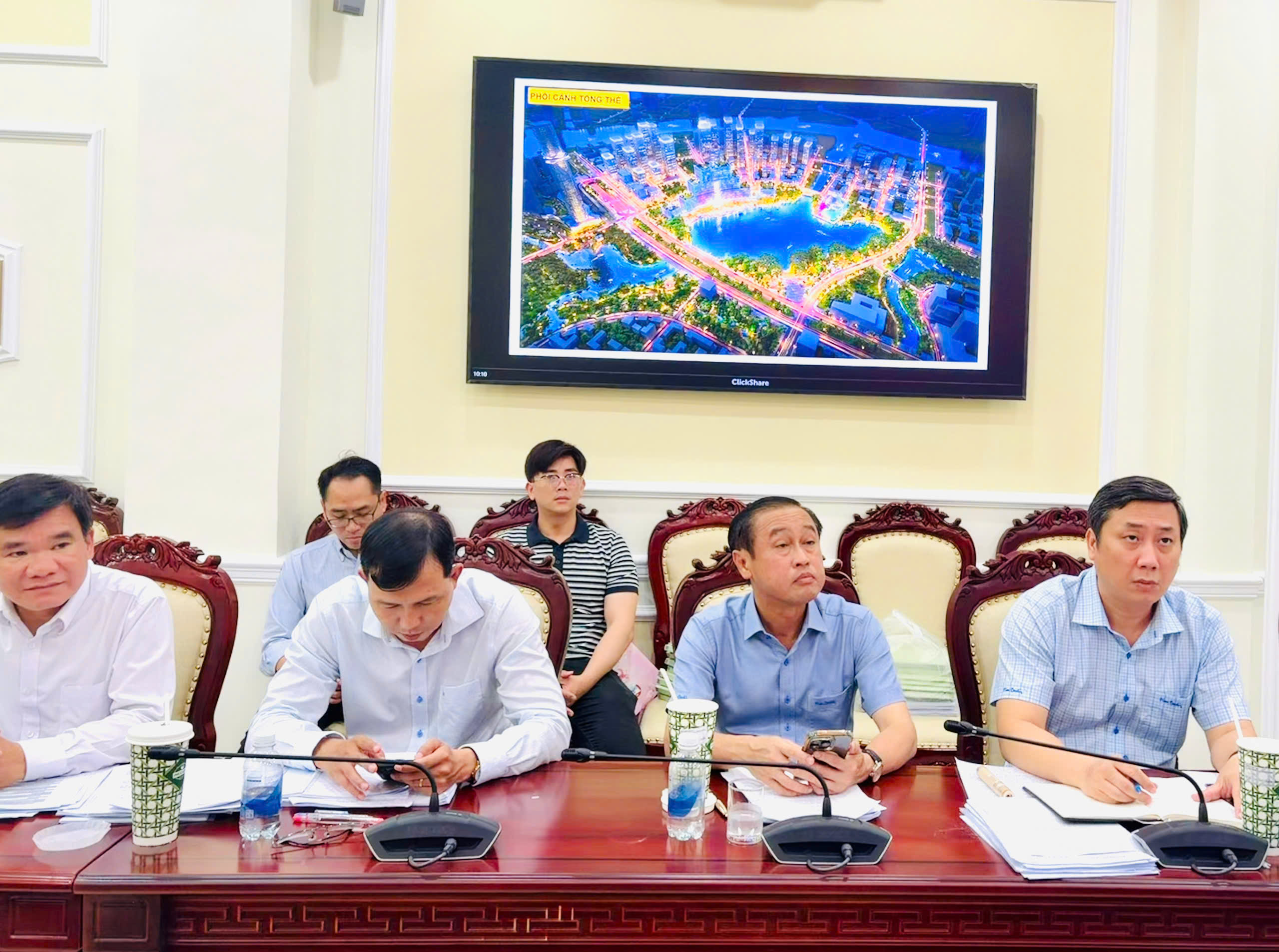 Ban Kinh tế - Ngân sách HĐND Thành phố thẩm tra các nội dung chuẩn bị Kỳ họp thứ Hai