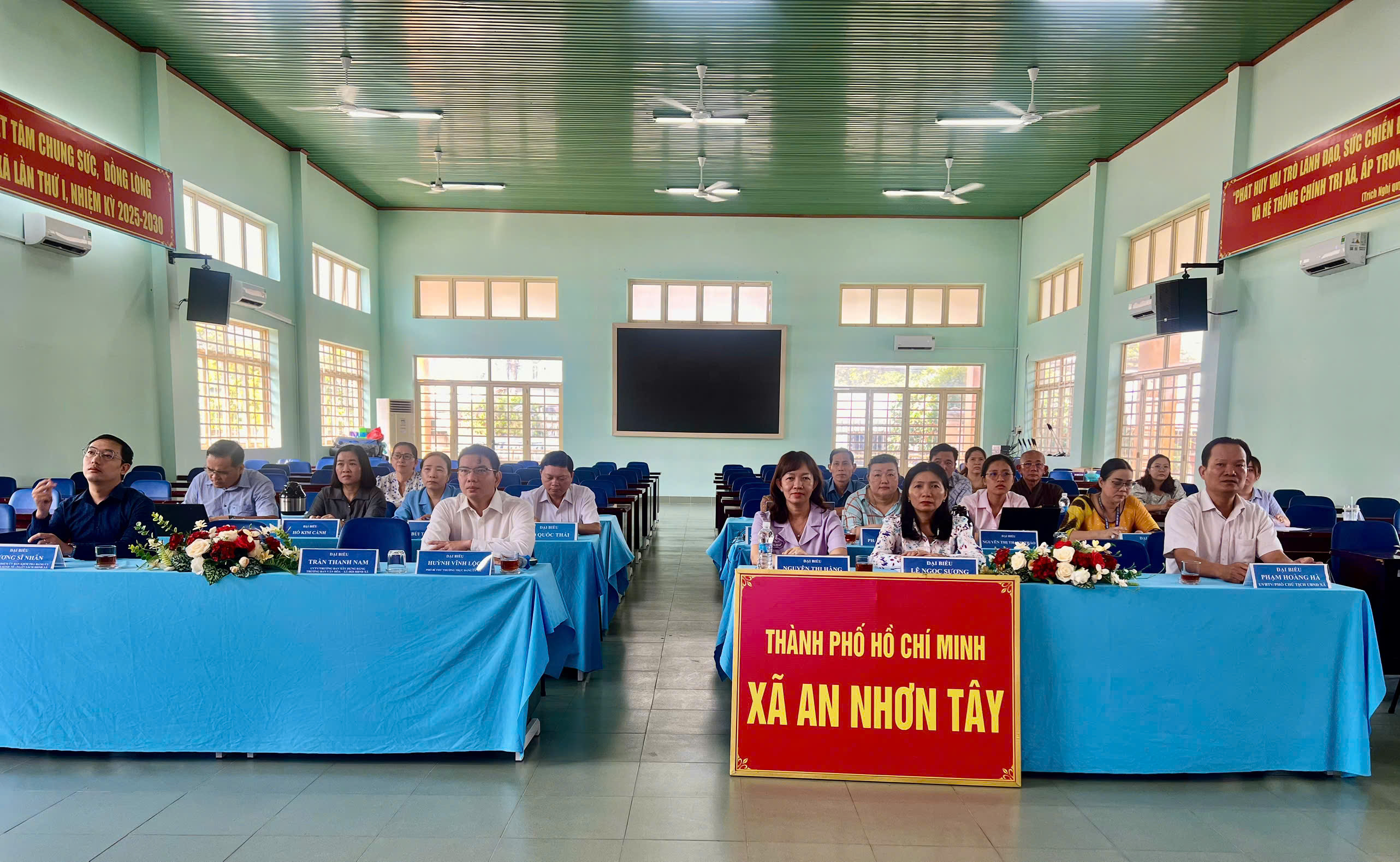 ĐẠI BIỂU HĐND XÃ AN NHƠN TÂY THAM DỰ HỘI NGHỊ TẬP HUẤN, BỒI DƯỠNG KỸ NĂNG HOẠT ĐỘNG CHO ĐẠI BIỂU HĐND XÃ NHIỆM KỲ 2026 - 2031