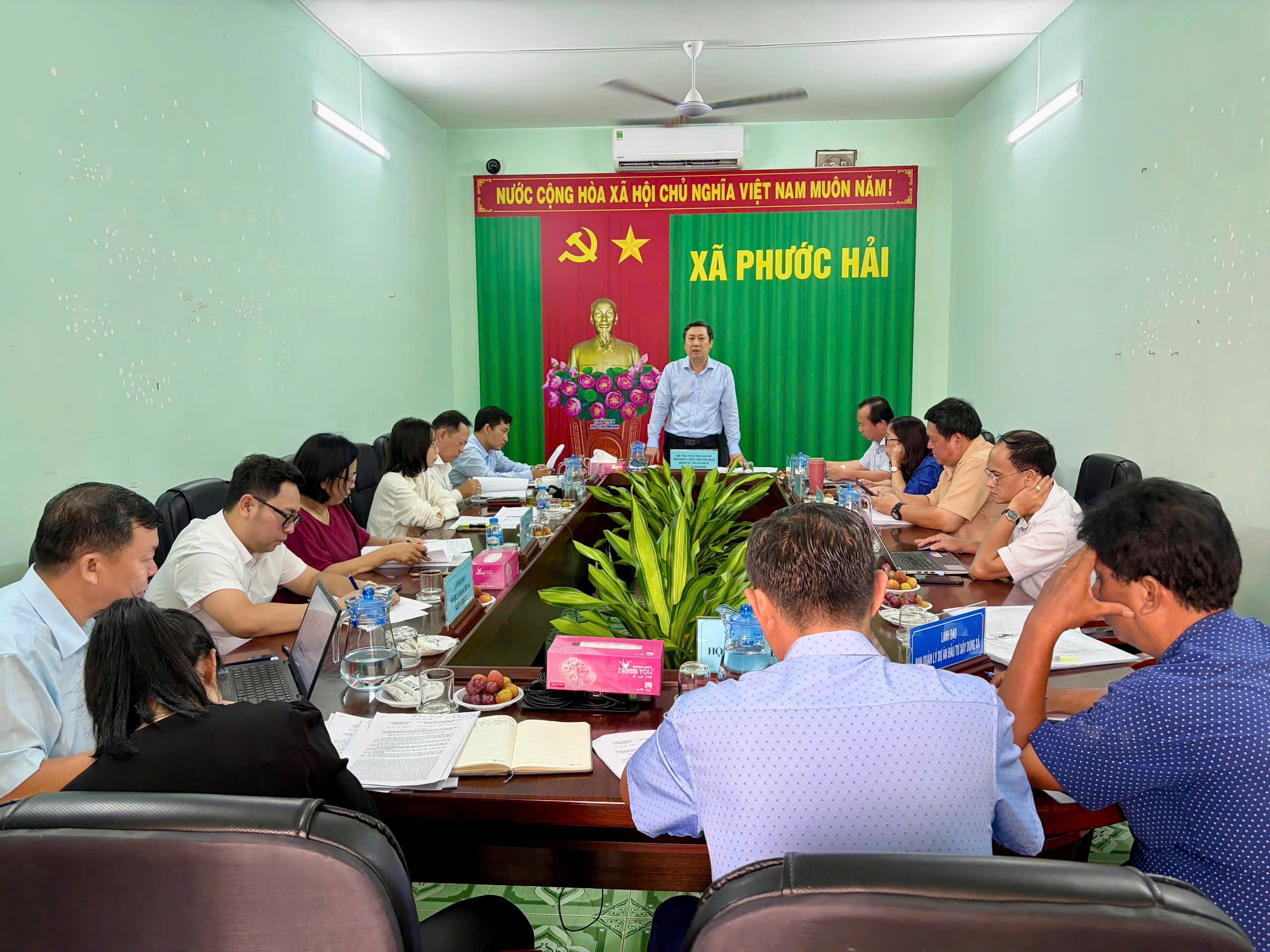 BAN KINH TẾ - NGÂN SÁCH HĐND TP.HCM KHẢO SÁT THỰC TẾ CÔNG TÁC SẮP XẾP, BỐ TRÍ, XỬ LÝ CƠ SỞ NHÀ, ĐẤT  TẠI XÃ PHƯỚC HẢI