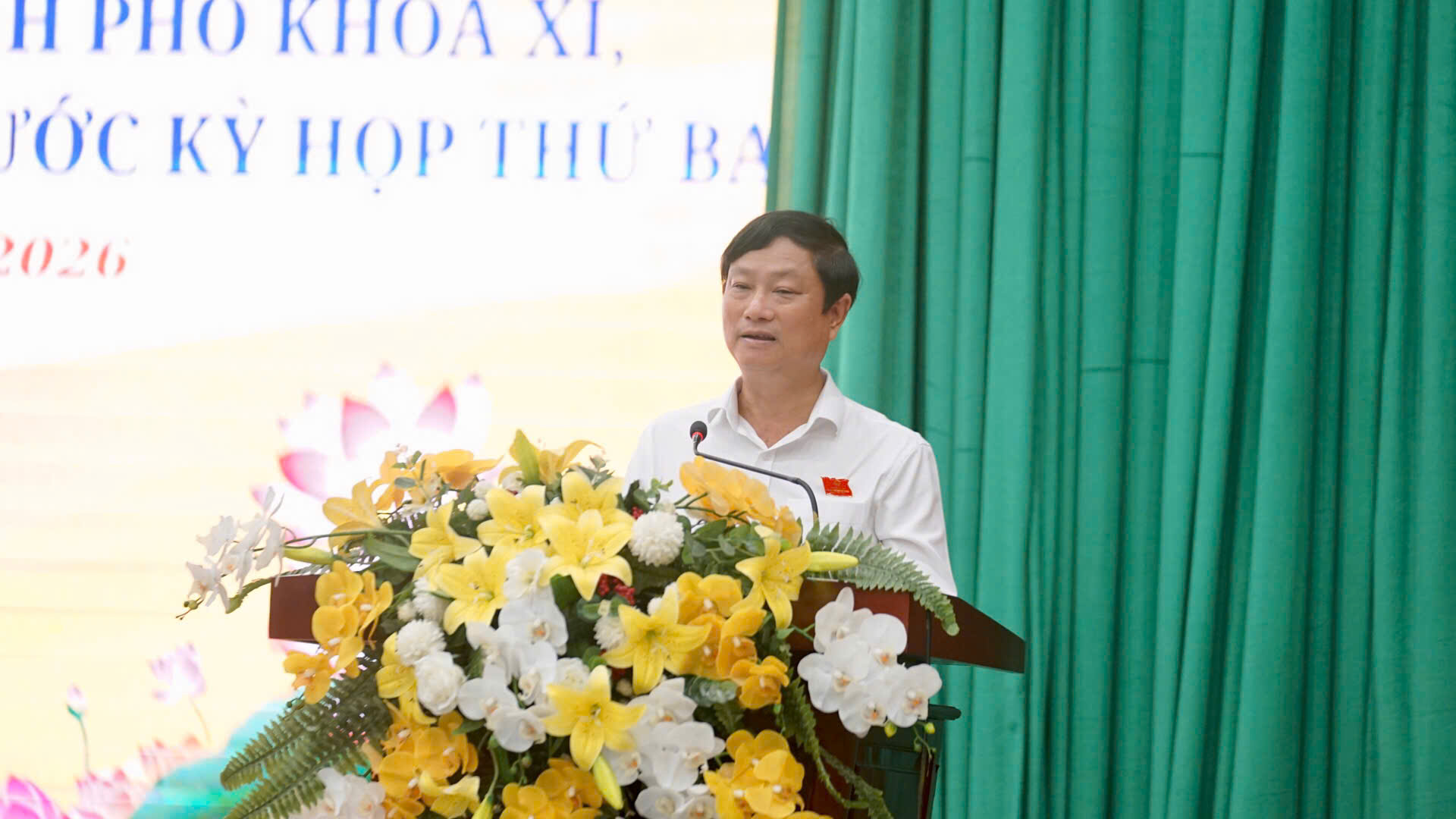 Thành phố chú trọng bảo đảm phòng học, sĩ số học sinh tại “42 điểm nóng”, nâng cao chất lượng khám chữa bệnh cho người dân
