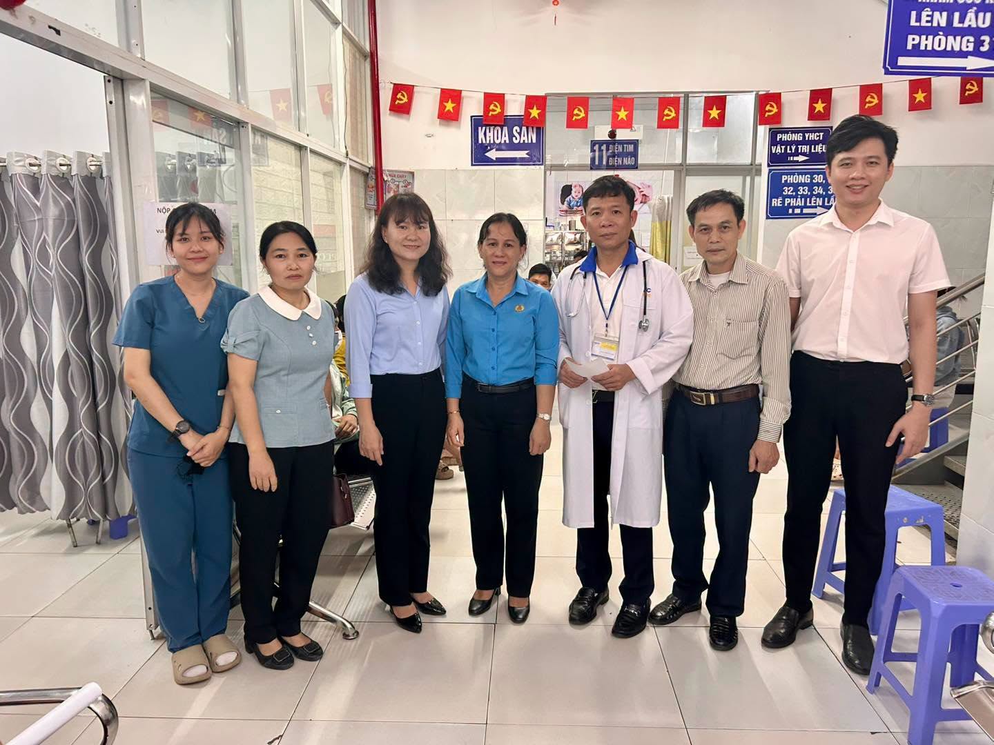 PHƯỜNG AN PHÚ: THƯỜNG TRỰC HĐND PHƯỜNG KHẢO SÁT CÔNG TÁC KHÁM SỨC KHỎE TOÀN DÂN TẠI CÁC CƠ SỞ Y TẾ TRÊN ĐỊA BÀN