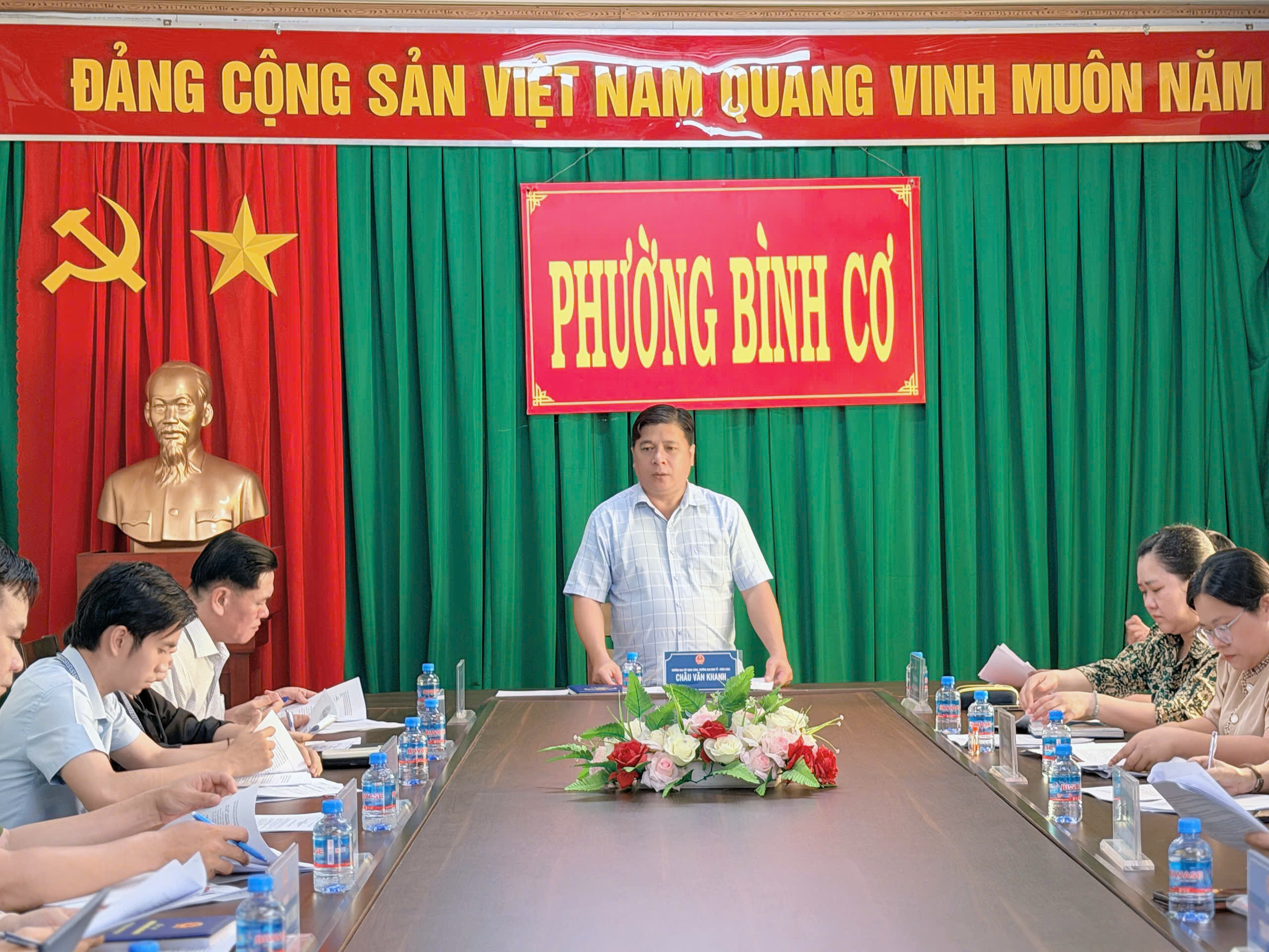 HAI BAN HỘI ĐỒNG NHÂN DÂN PHƯỜNG BÌNH CƠ THẨM TRA TỜ TRÌNH SỬA ĐỔI, BỔ SUNG CHỈ TIÊU NGHỊ QUYẾT PHÁT TRIỂN KINH TẾ XÃ HỘI - QUỐC PHÒNG AN NINH NĂM 2026