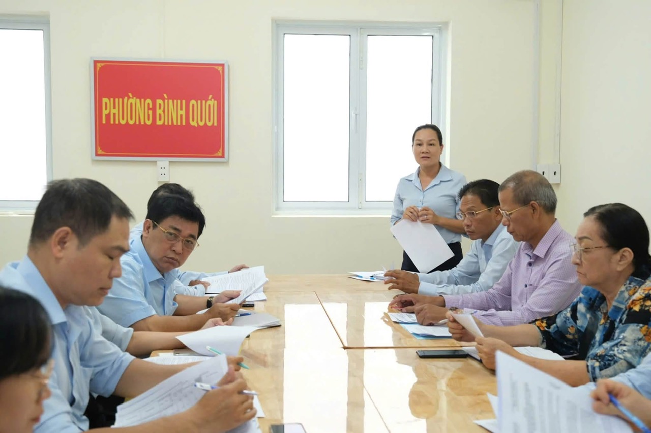 BAN KINH TẾ – NGÂN SÁCH HĐND PHƯỜNG BÌNH QUỚI GIÁM SÁT VIỆC TRIỂN KHAI CÁC CÔNG TRÌNH, DỰ ÁN ĐẦU TƯ CÔNG