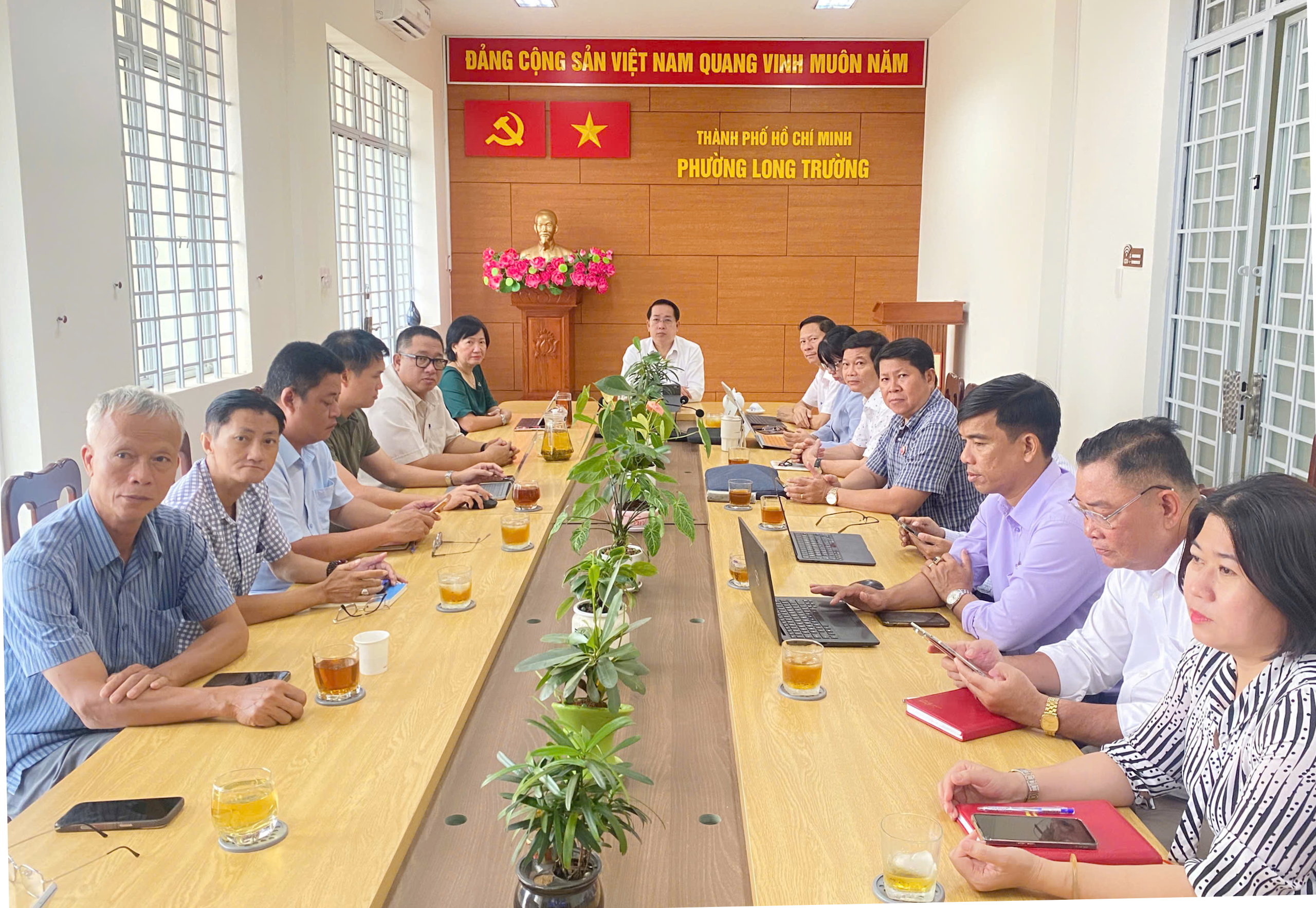 Phường Long Trường dự trực tuyến Hội thảo khoa học cấp quốc gia về hoàn thiện mô hình chính quyền địa phương hai cấp