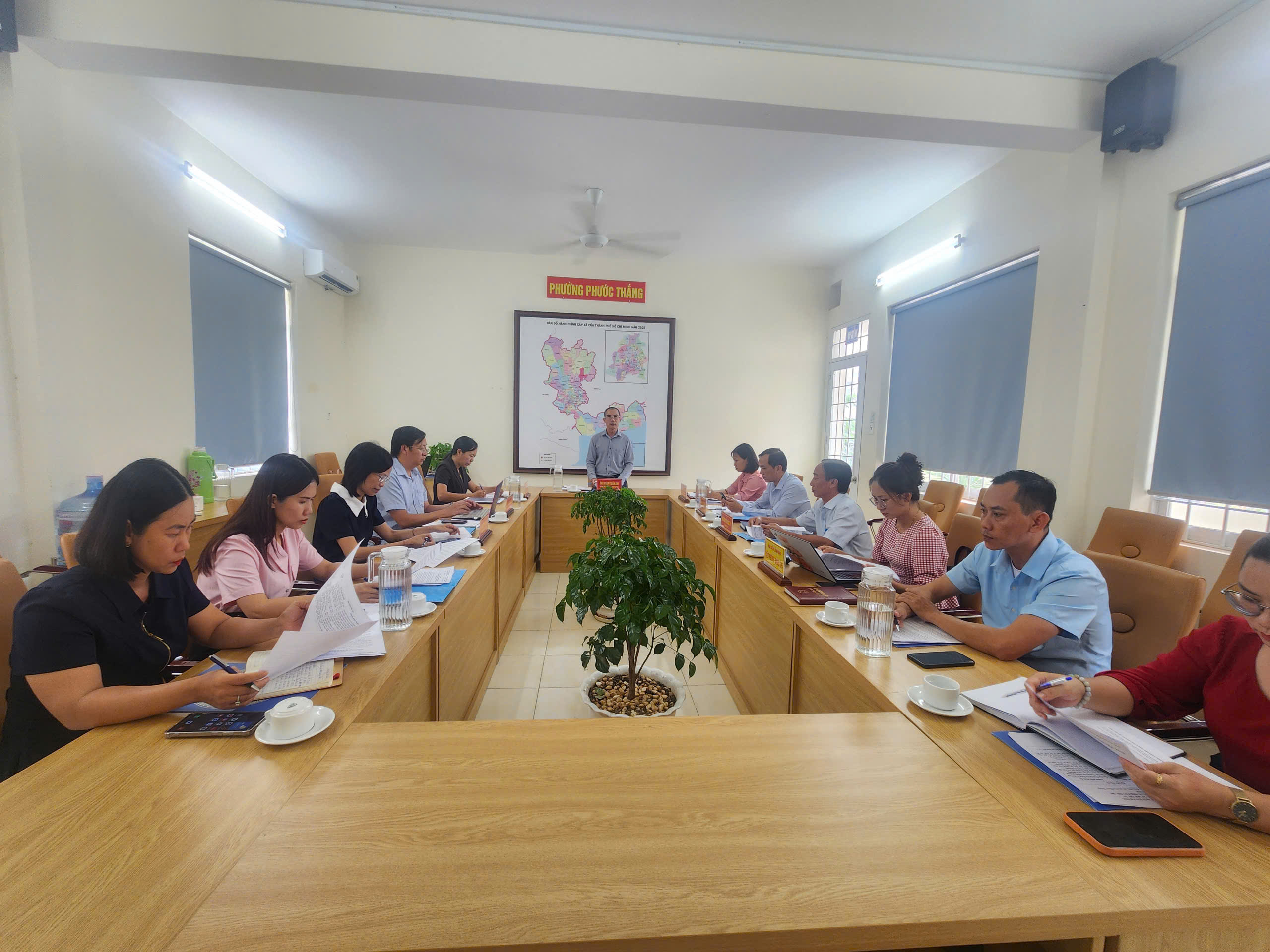 Toàn cảnh phiên họp