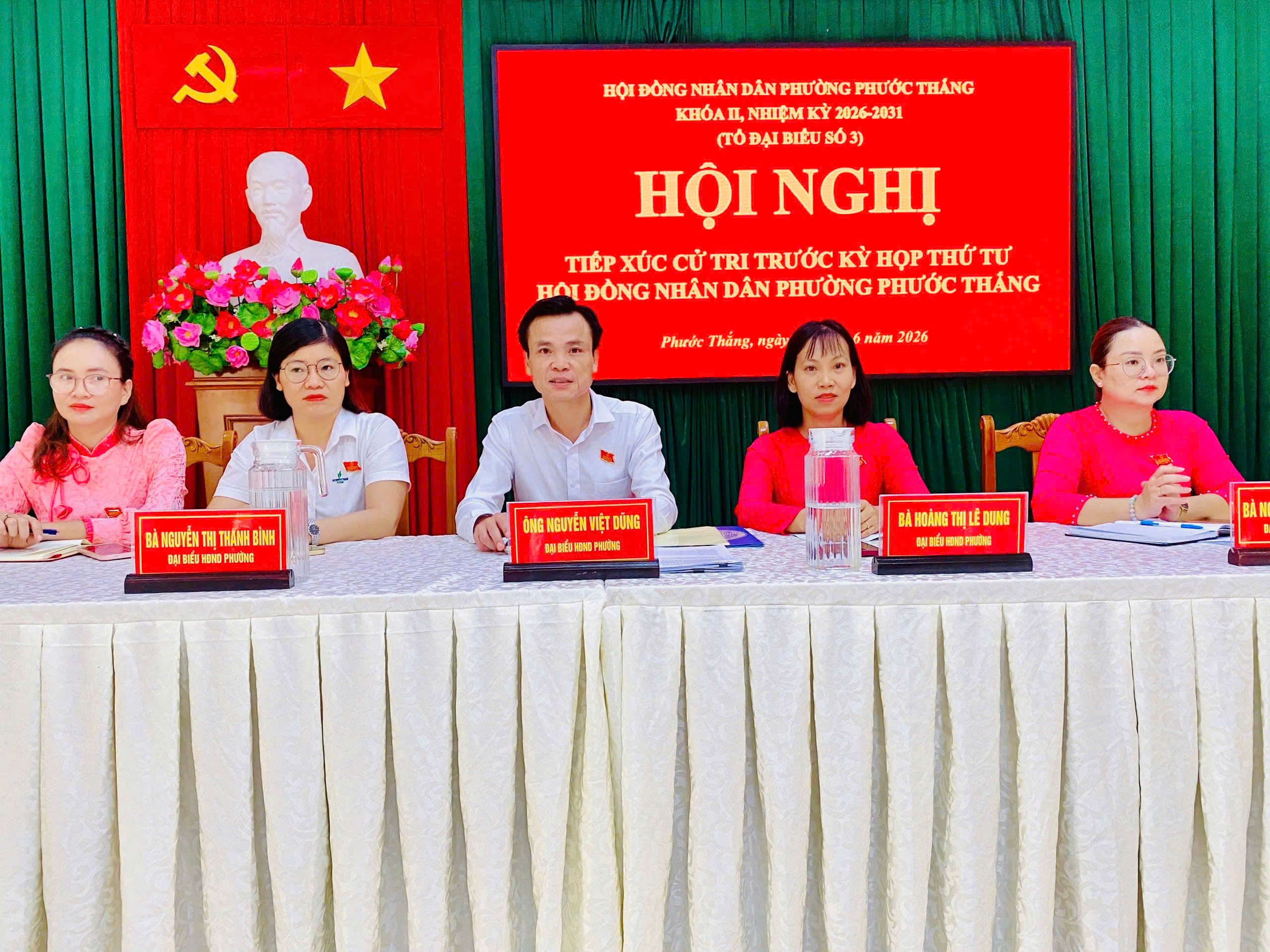 Tổ đại biểu số 3 HĐND phường dự tiếp xúc cử tri