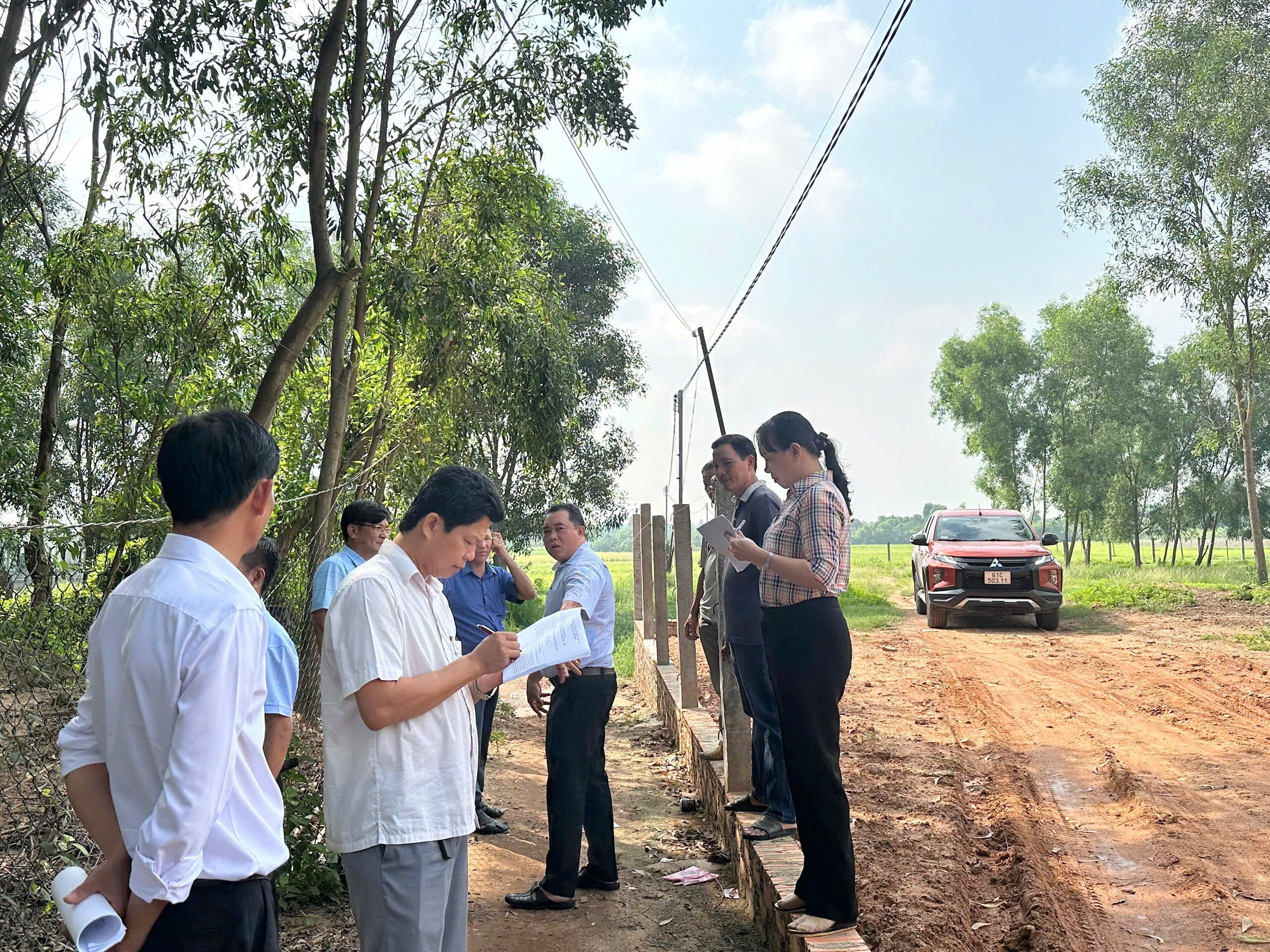 Khảo sát thực tế